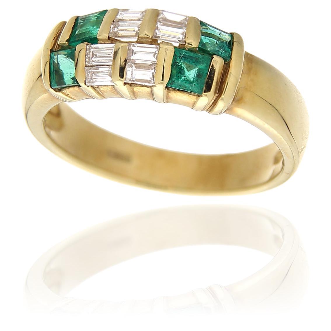 18Kt Yellow Gold Ring Emeralds 0.50 ct & White Diamonds 0.28 ct For Sale