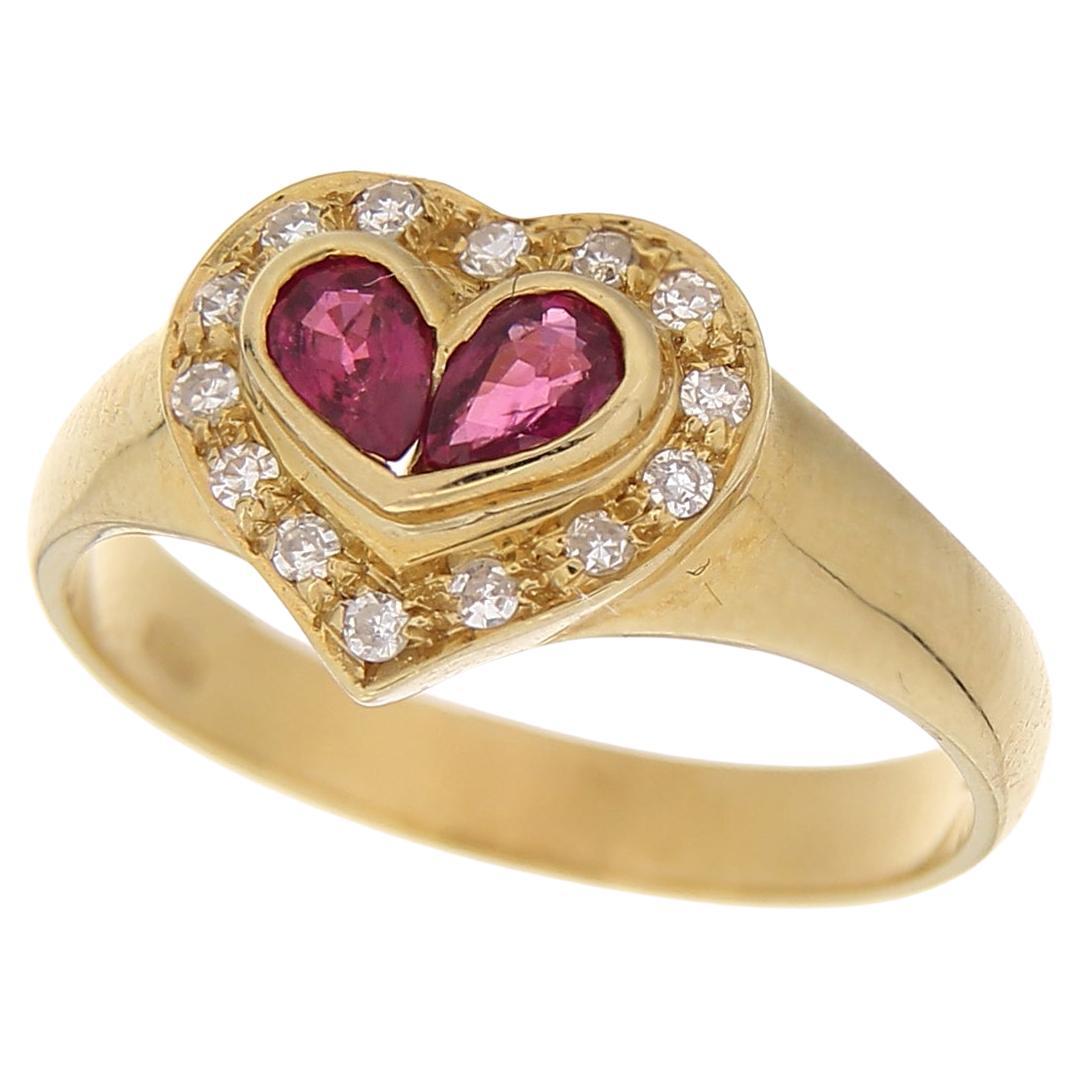 18Kt Yellow Gold Ring Heart Pear-Cut Rubies & White Diamonds For Sale