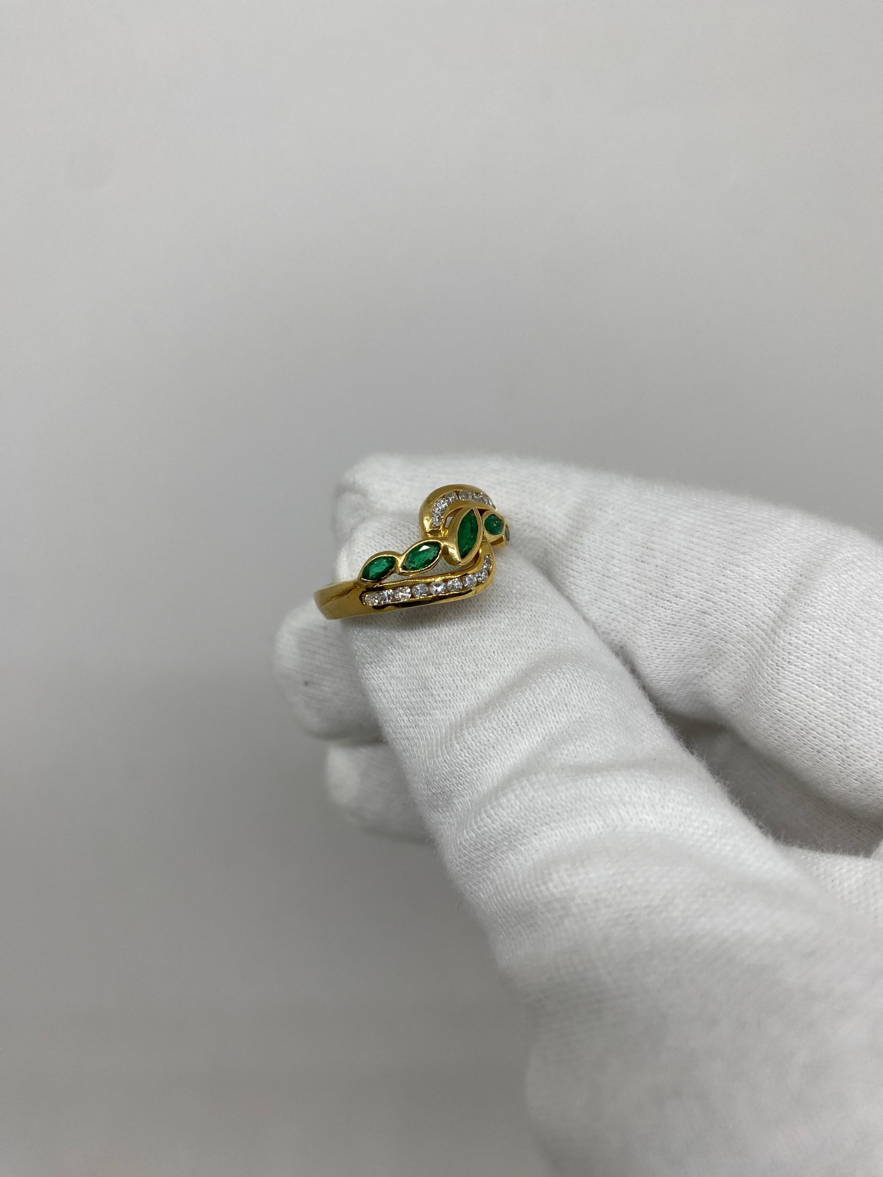 18Kt Yellow Gold Ring Navette-Cut Emeralds & White Diamonds For Sale 1