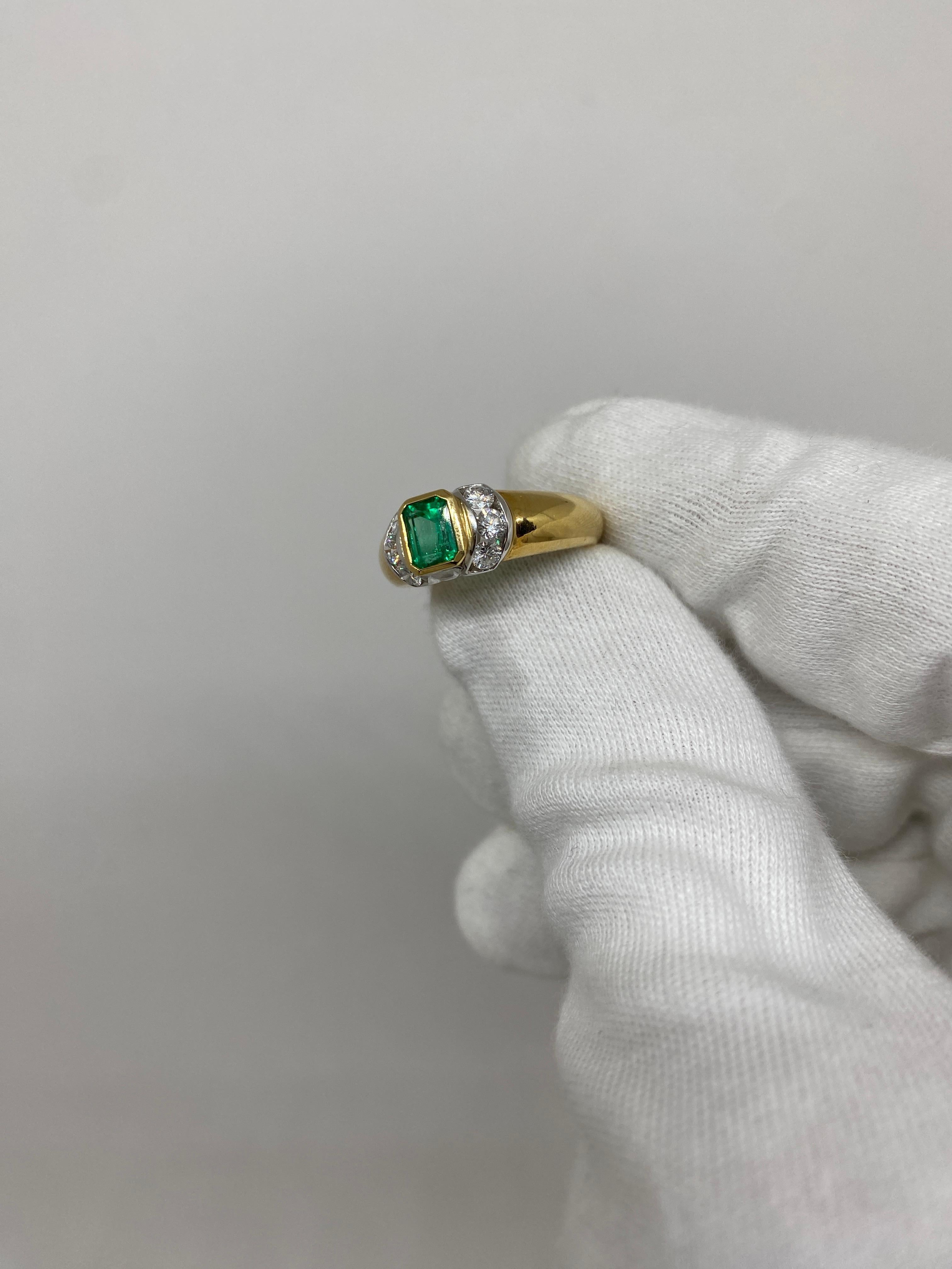 Ring made of 18kt yellow gold with rectangular-cut emerald for ct .0.62 and natural white brilliant-cut diamonds for ct.0.46

Welcome to our jewelry collection, where every piece tells a story of timeless elegance and unparalleled craftsmanship. As