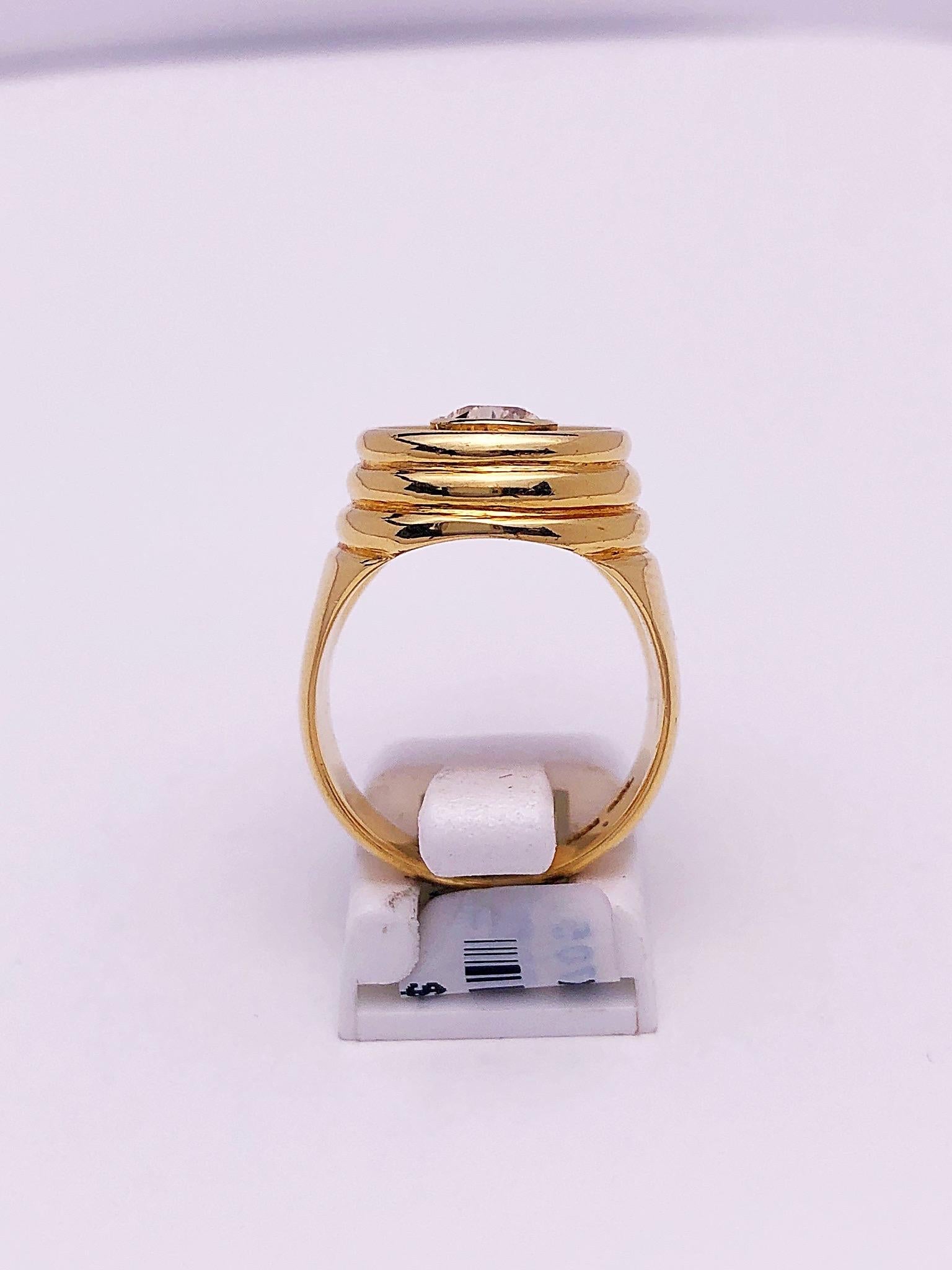 18kt ge ring with diamonds