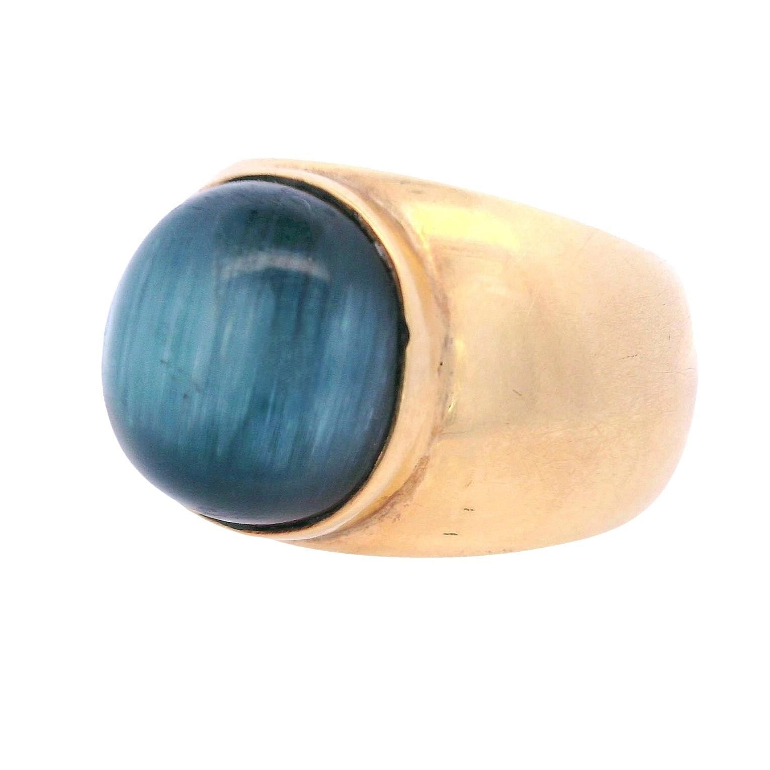 Bague en or jaune 18kt avec saphir bleu Cat Eye de 11,75 cts Bon état - En vente à Aventura, FL