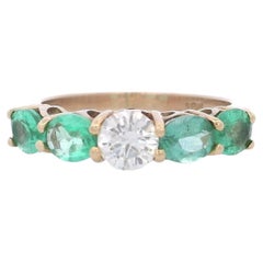 18kt yellow Gold Ring with 1.50 CTW in Emerald s & Diamond