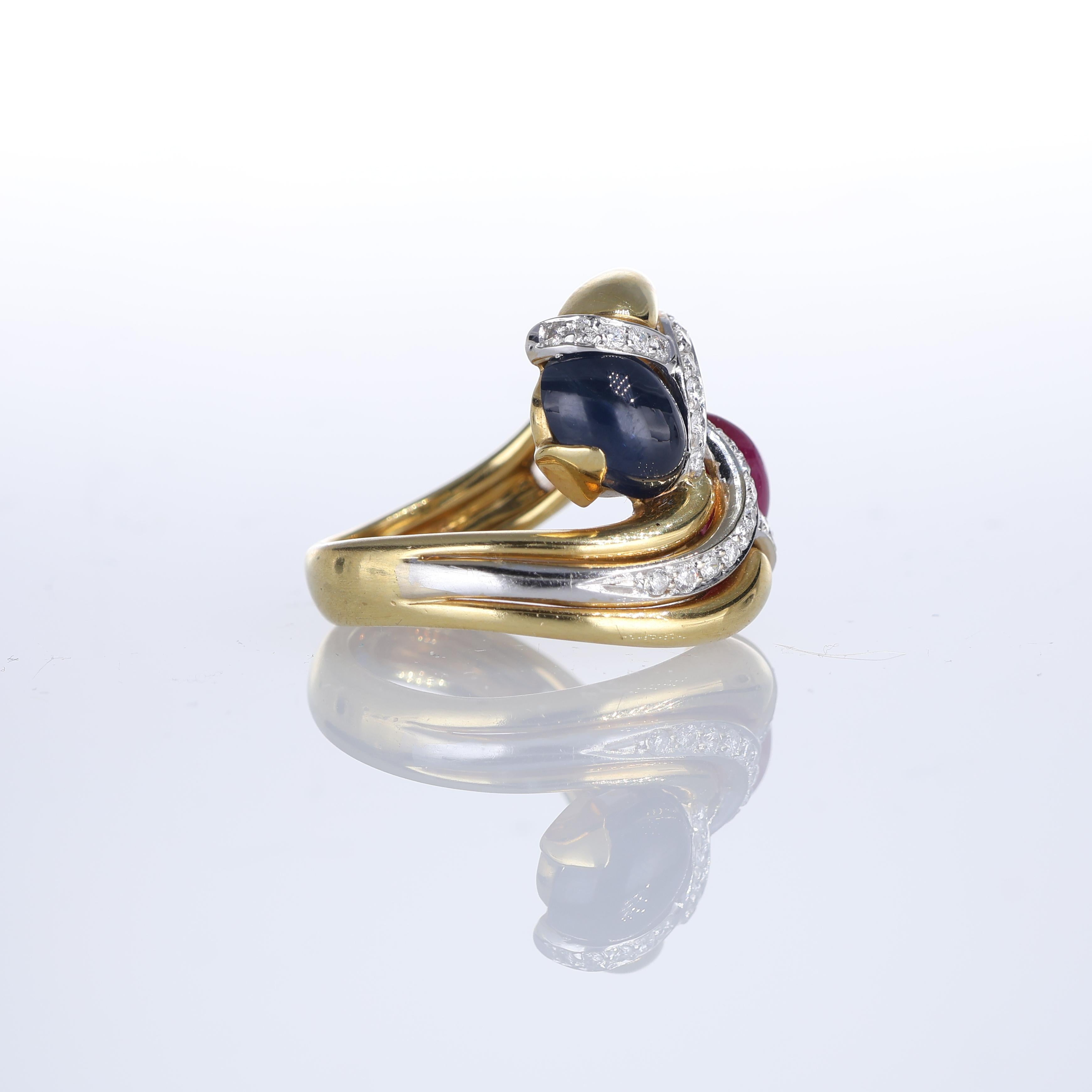Women's or Men's 18kt Yellow Gold Ring with Cabochon-Cut Sapphire, Ruby, and Diamonds For Sale