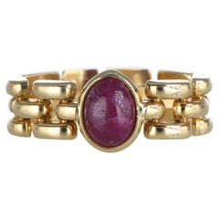 18kt Yellow Gold Ring with Cabochon Ruby