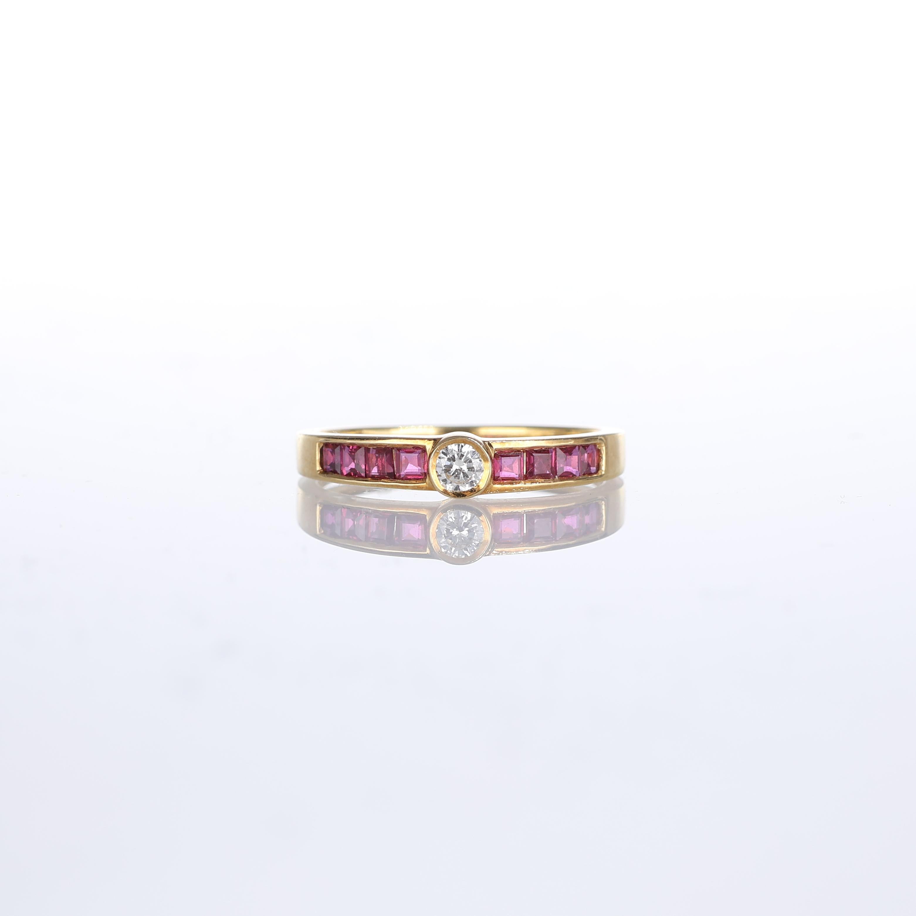 IMPORTANT NOTE:
✔ No additional costs will be added to this order.
✔ Shipping and customs duties are fully covered by us.
--------------------
An elegant 18kt yellow gold ring featuring a central round-cut diamond of 0.10 carats, flanked by