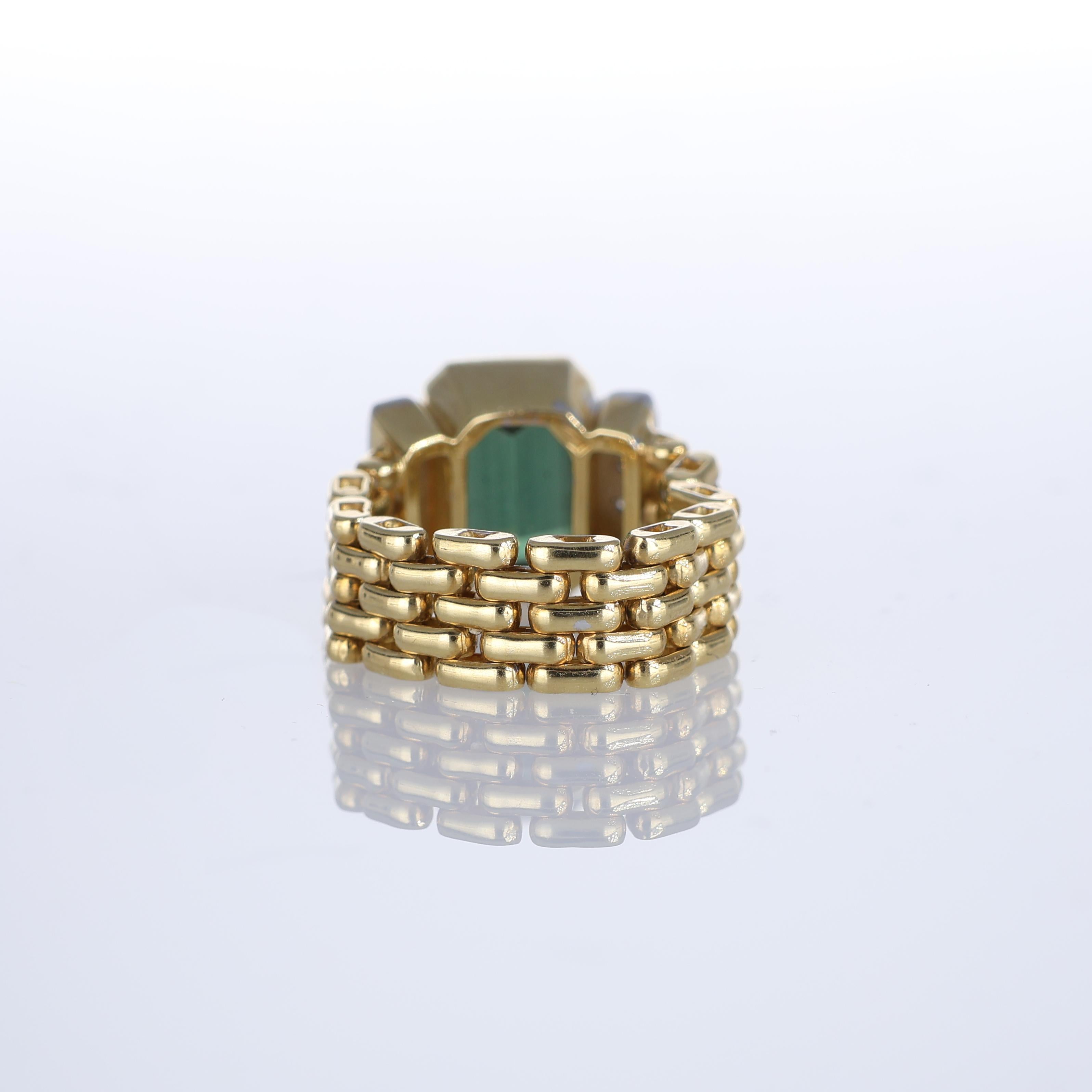 Women's or Men's 18kt Yellow Gold Ring with Green Tourmaline and Diamonds For Sale