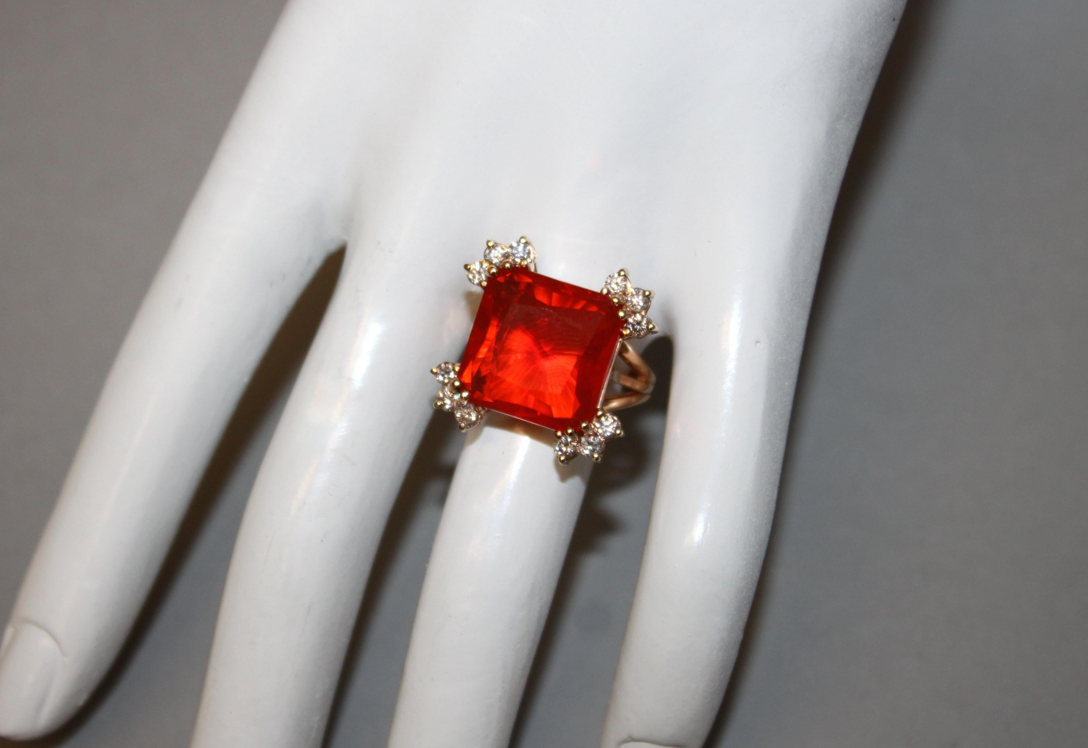 Brilliant Cut 18 Karat Yellow Gold Ring with Natural Fire Opal 10.18 Carat and Diamonds, Italy