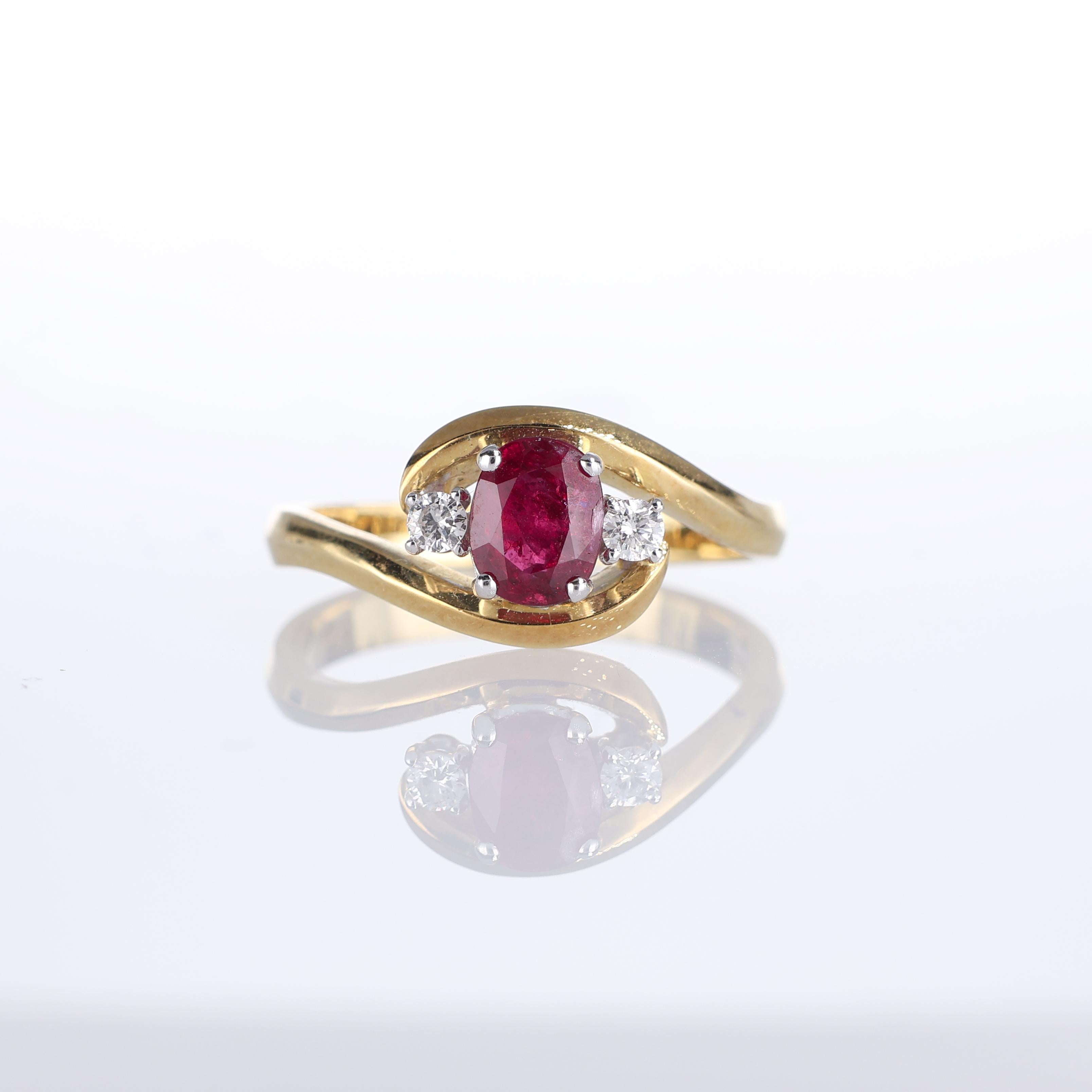 IMPORTANT NOTE:
✔ No additional costs will be added to this order.
✔ Shipping and customs duties are fully covered by us.
--------------------
A sophisticated 18kt yellow gold ring featuring an oval ruby at its center, flanked by two sparkling