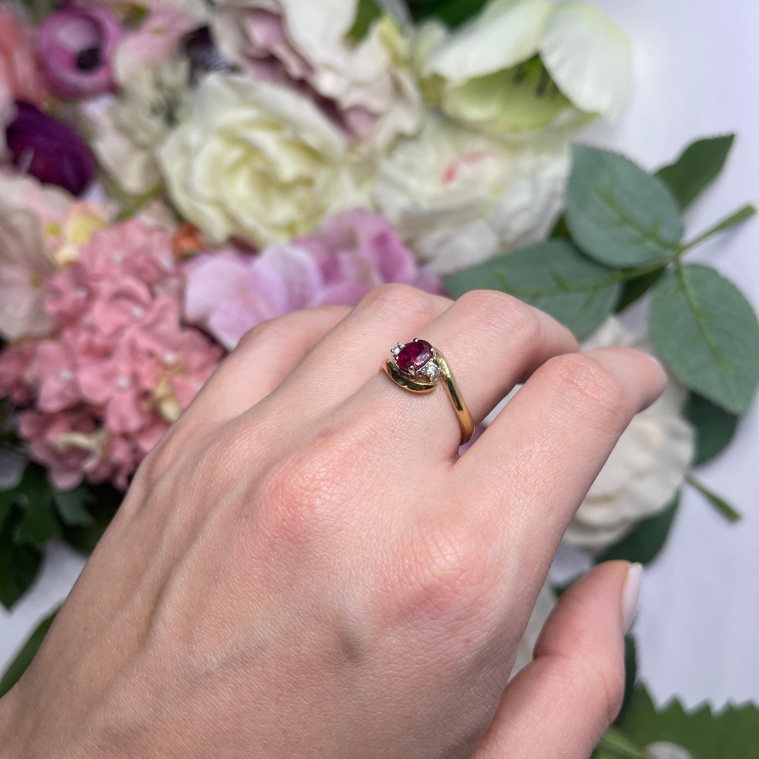 18kt Yellow Gold Ring with Oval Ruby and Diamond Accents For Sale 2