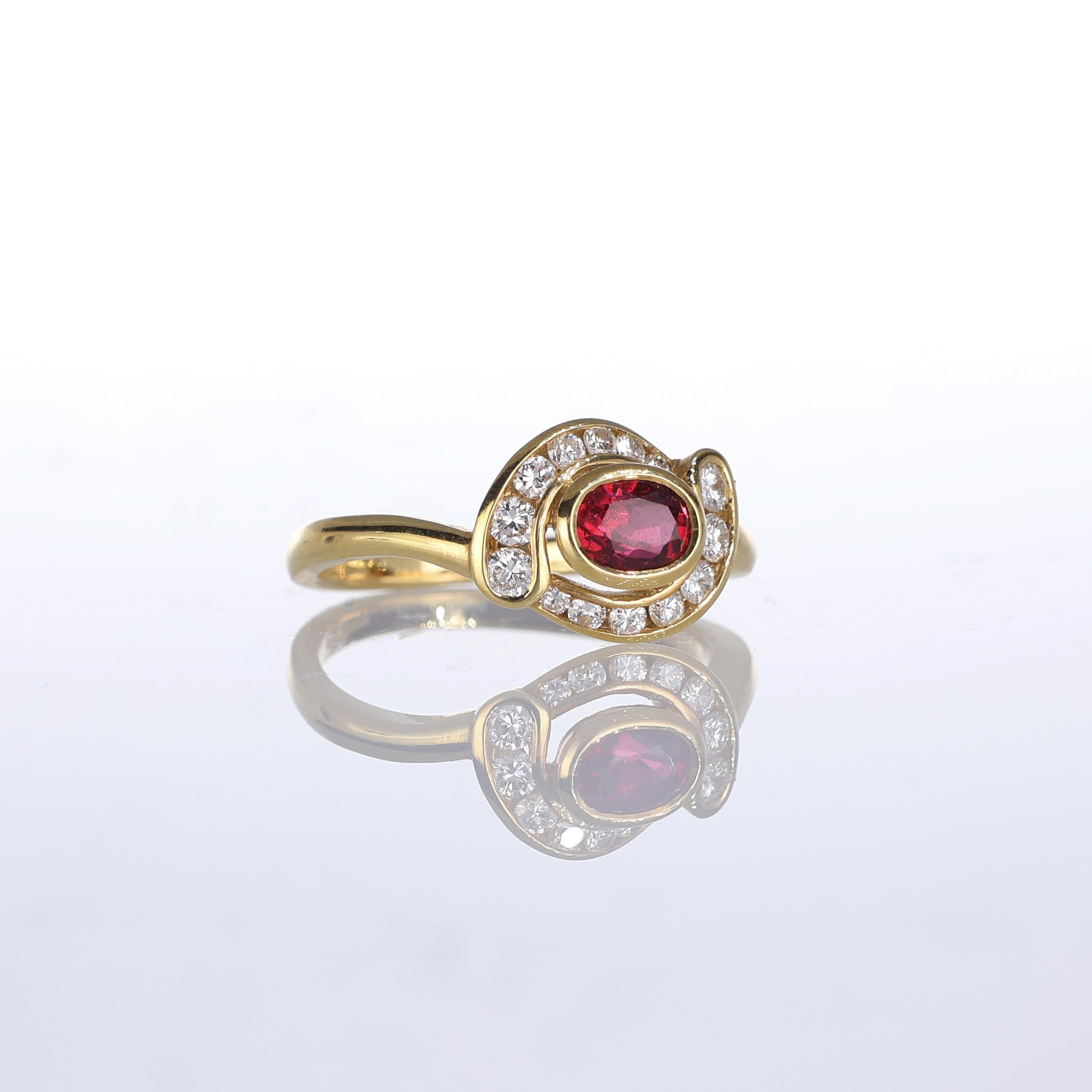 Brilliant Cut 18kt Yellow Gold Ring with Oval Ruby and Diamond Pavé Scrolls For Sale
