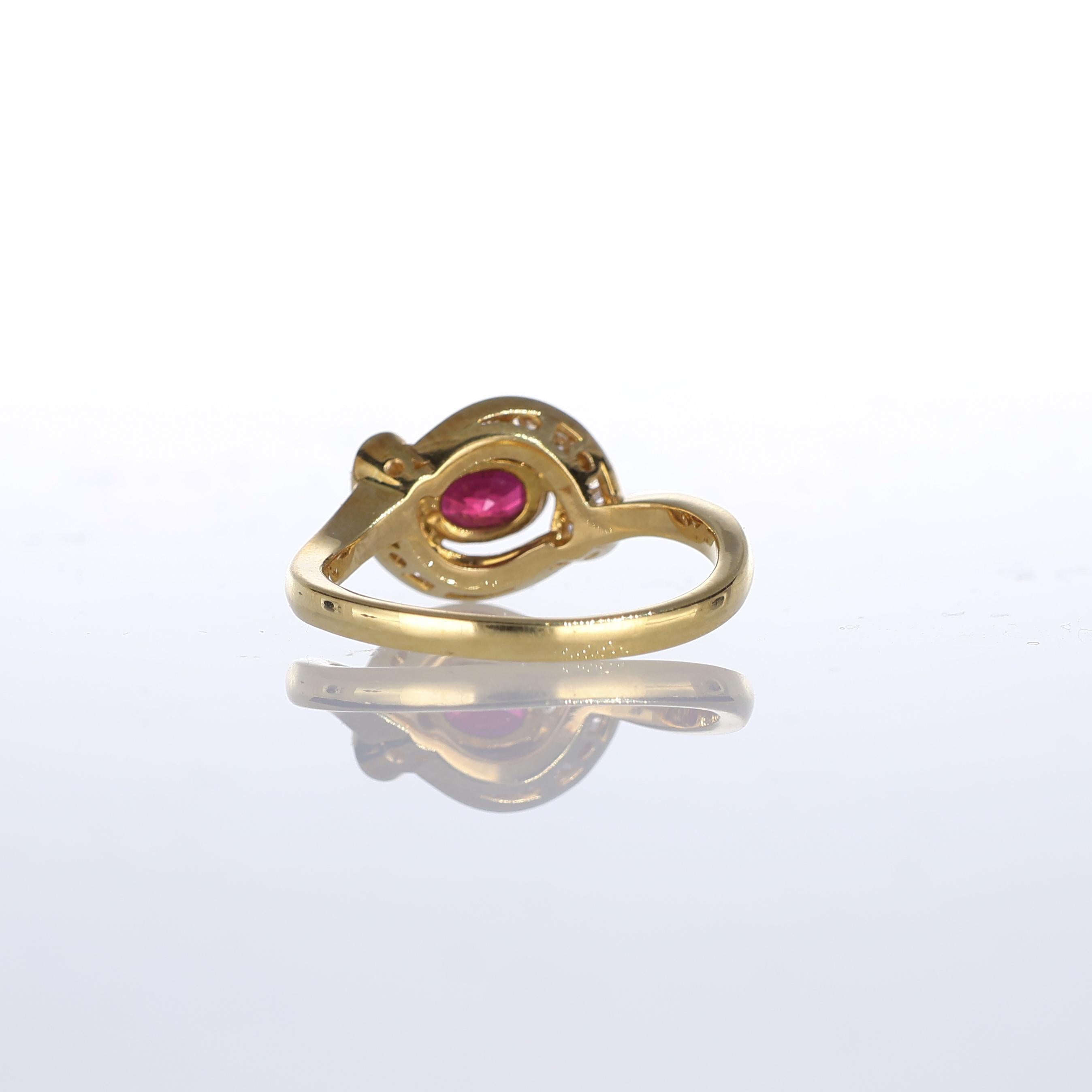 Women's or Men's 18kt Yellow Gold Ring with Oval Ruby and Diamond Pavé Scrolls For Sale