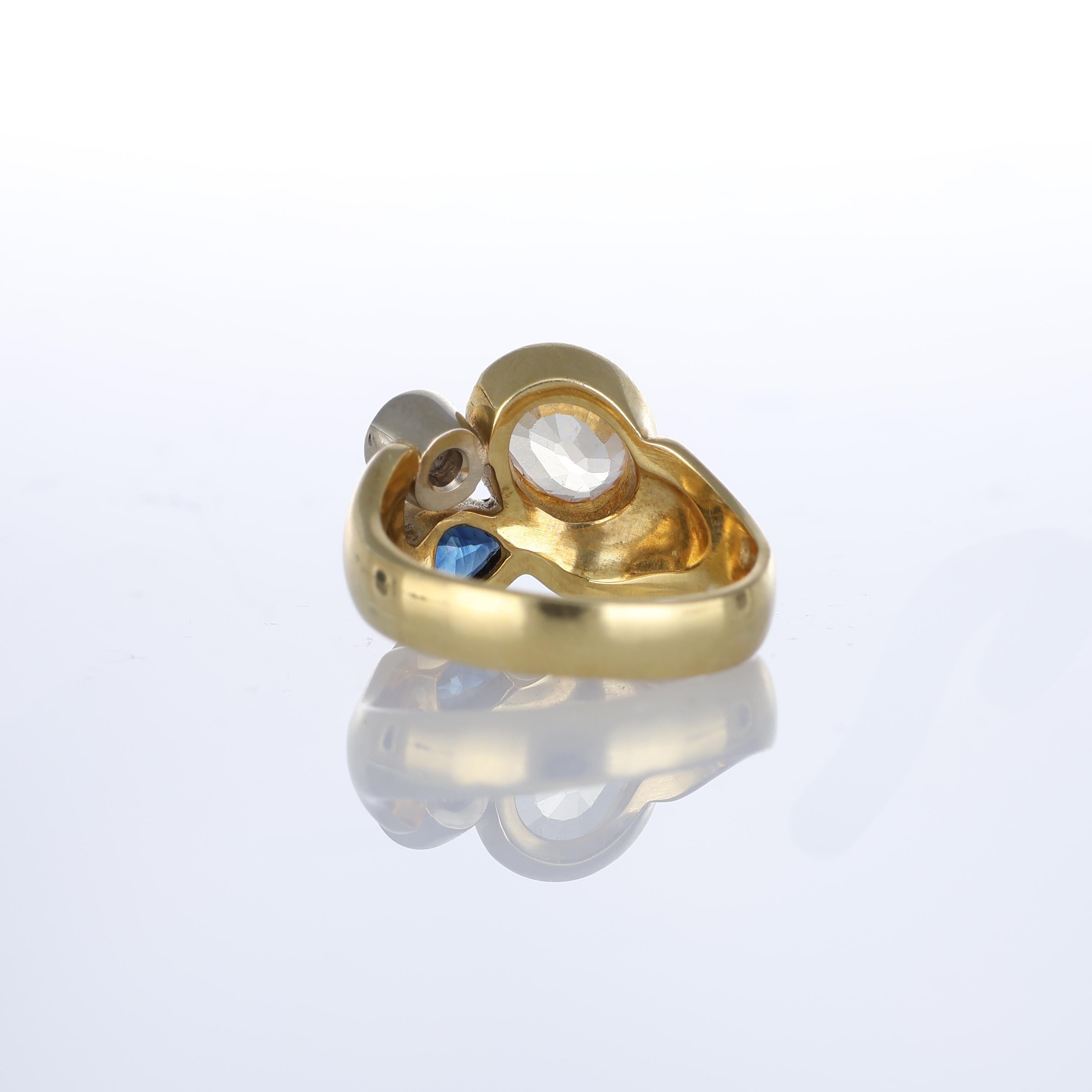 Women's or Men's 18kt Yellow Gold Ring with Yellow Sapphire, Blue Sapphire, and Diamond For Sale