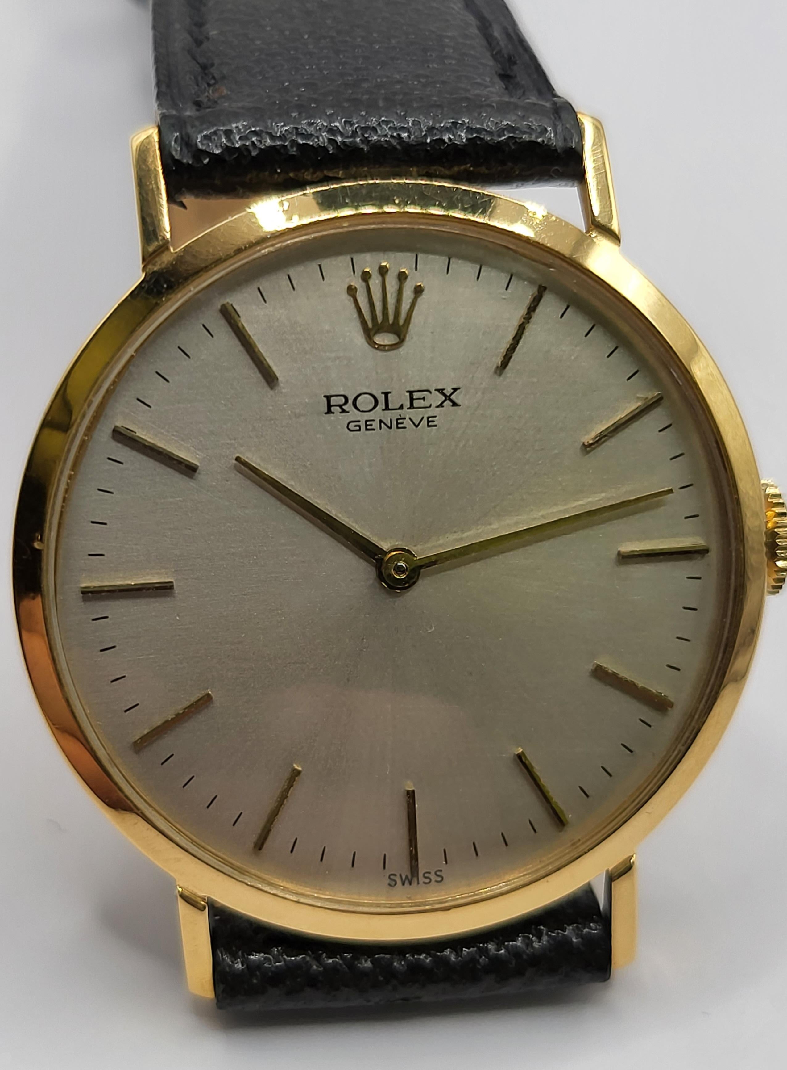 18kt Yellow Gold Rolex Dress Wrist Watch, Manual Winding 8