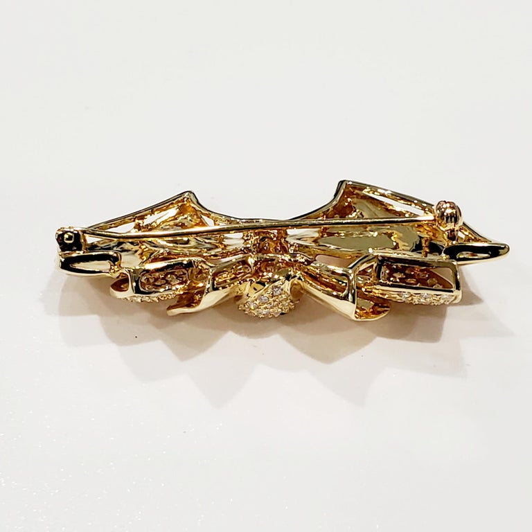 18kt Yellow Gold  Pave Round Brilliant Diamond 2.00cttw Bow Design Pin Brooch For Sale 3