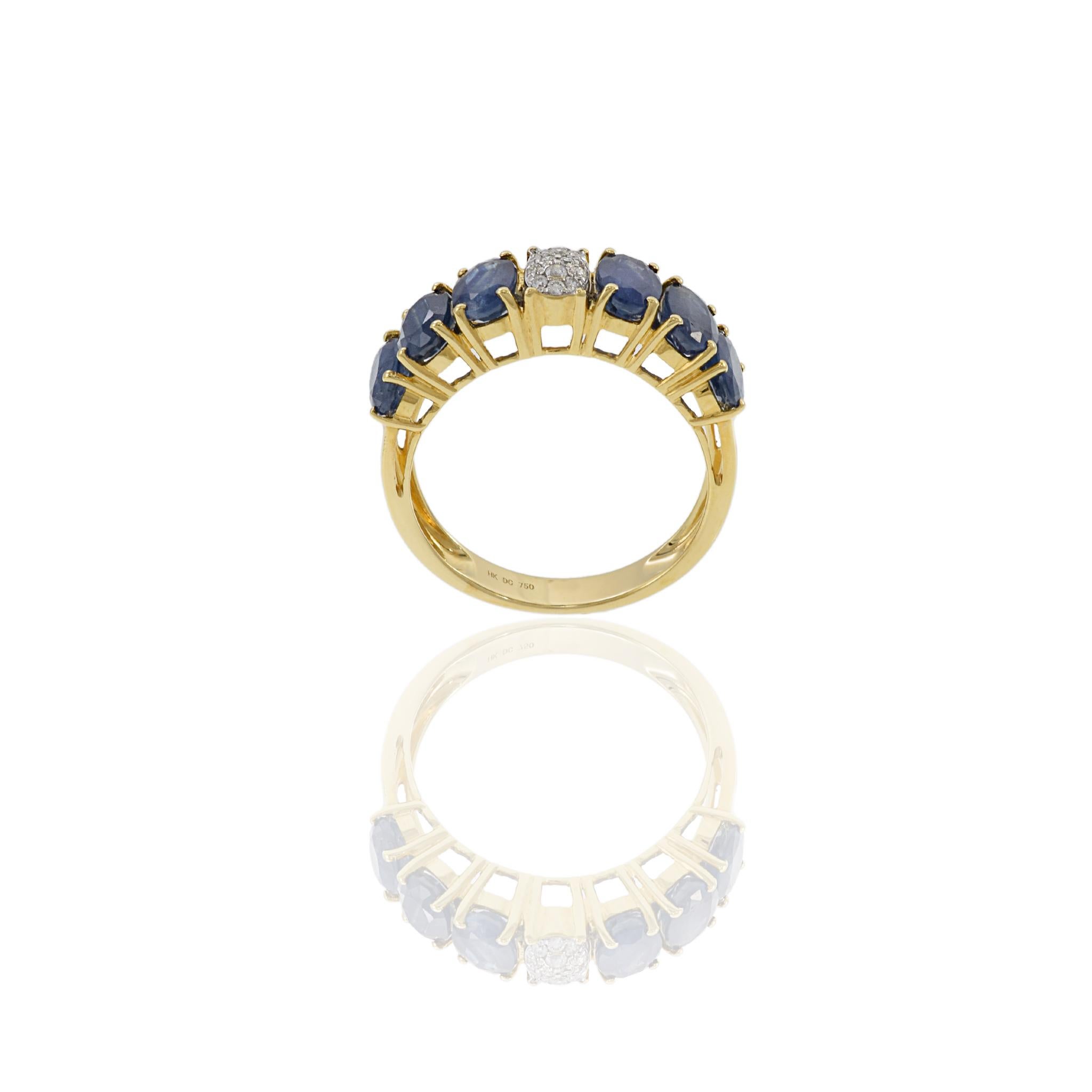 Women's or Men's 18KT Yellow Gold Sapphire And Diamond Ring For Sale