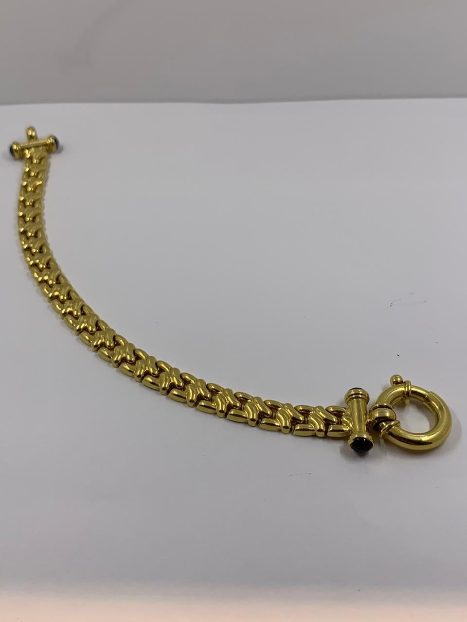 Women's or Men's 18 Karat Yellow Gold Sapphire End Bracelet, 19.2 Grams For Sale