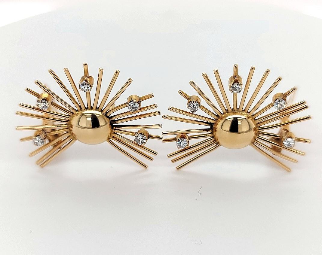 Broche y pendientes de clip de oro amarillo de 18 quilates con diamantes, años 40 en venta 8