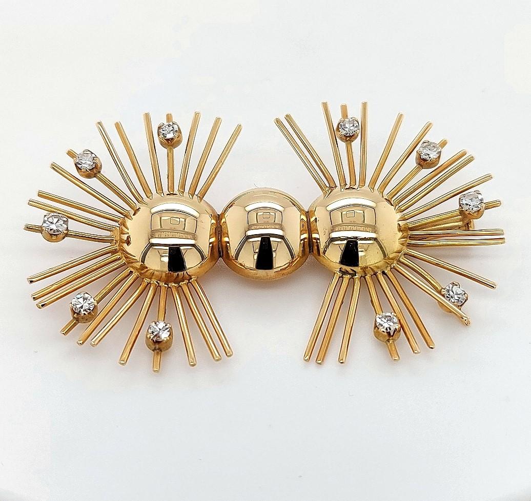 Broche y pendientes de clip de oro amarillo de 18 quilates con diamantes, años 40 en venta 2