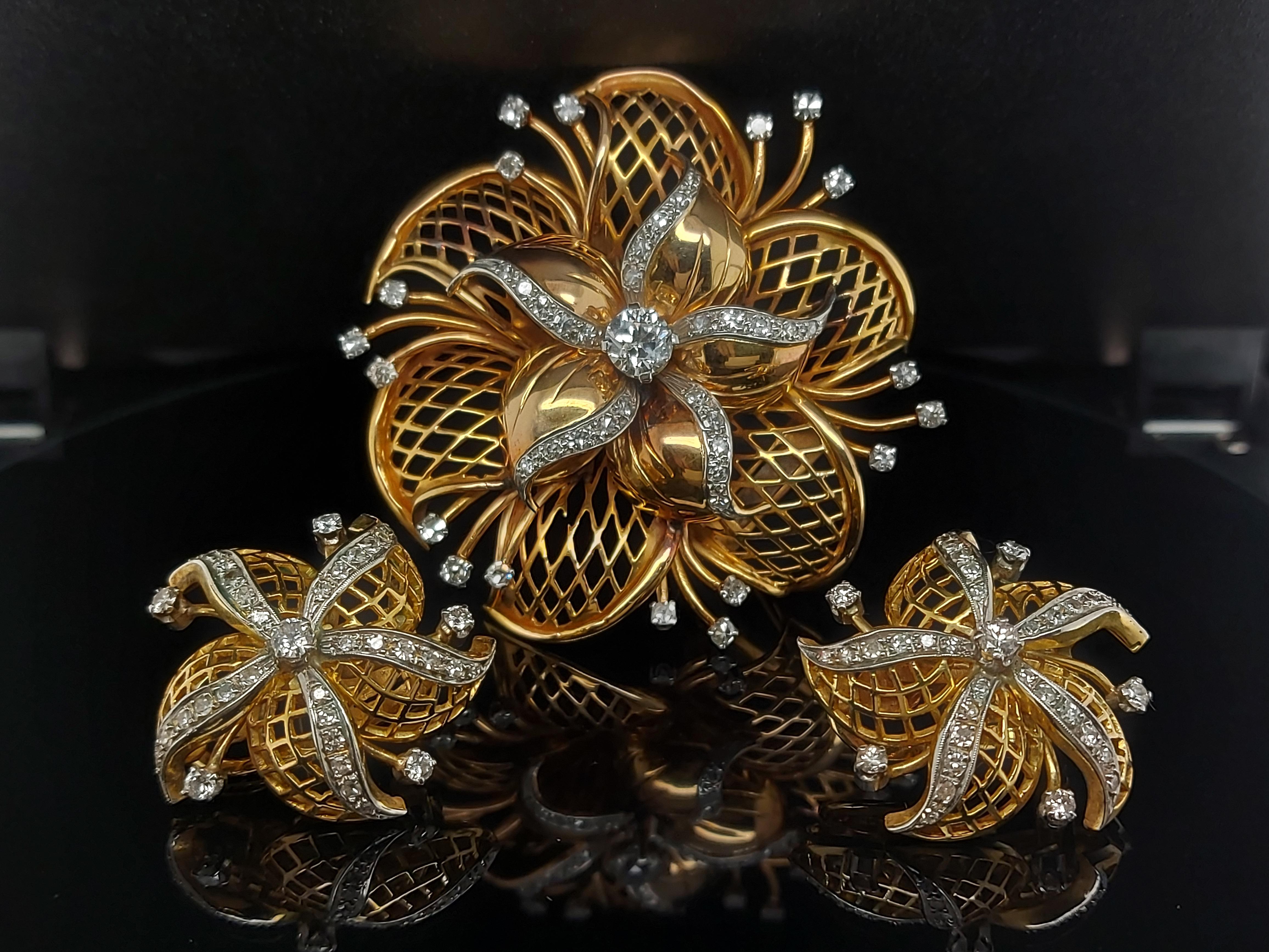 18 Karat Yellow Gold Set Brooch / Clip-On Earrings with Diamonds For Sale 13