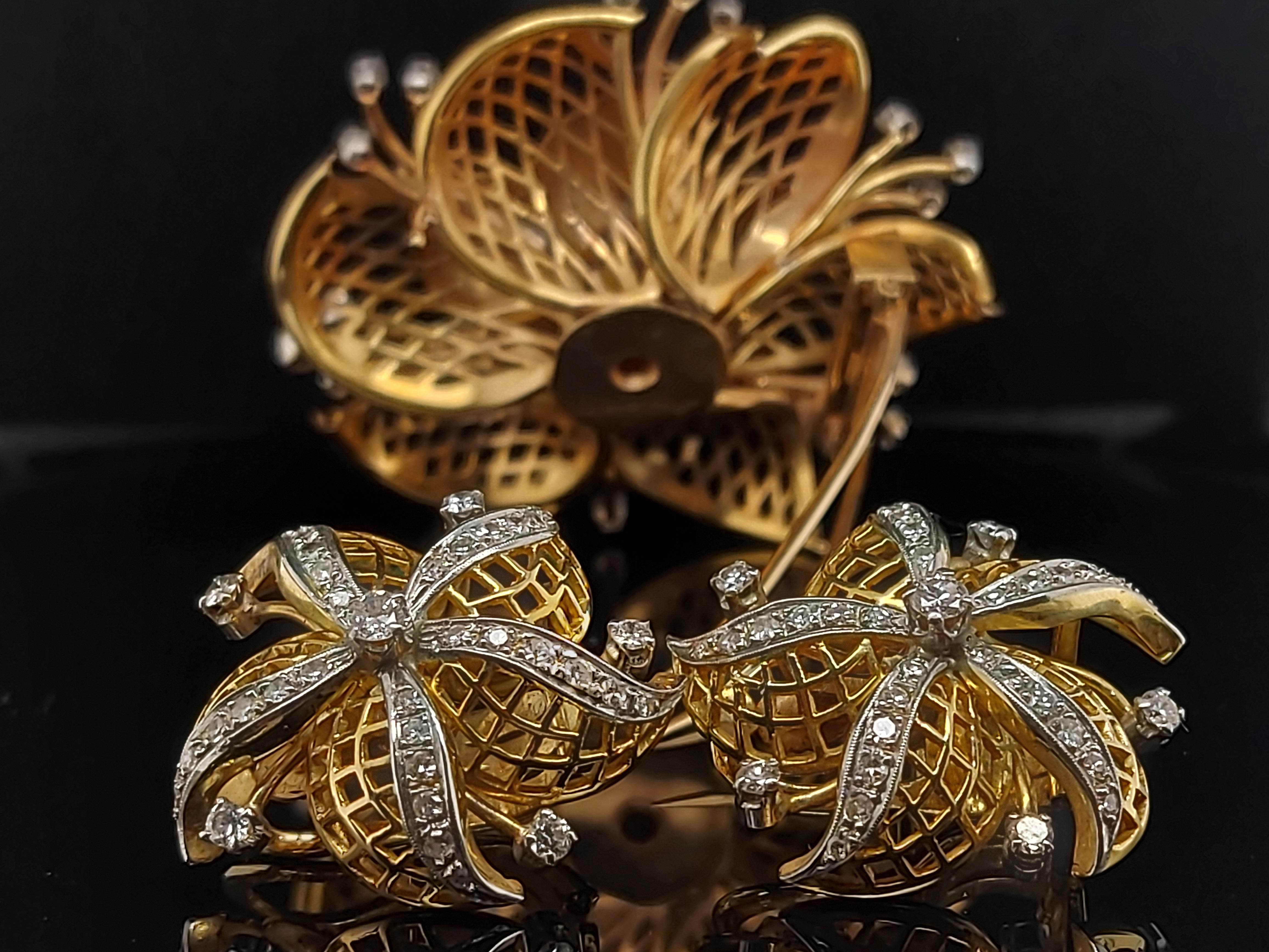 Taille vieille Europe Broche / Boucles d'oreilles clips en or jaune 18 carats avec diamants en vente