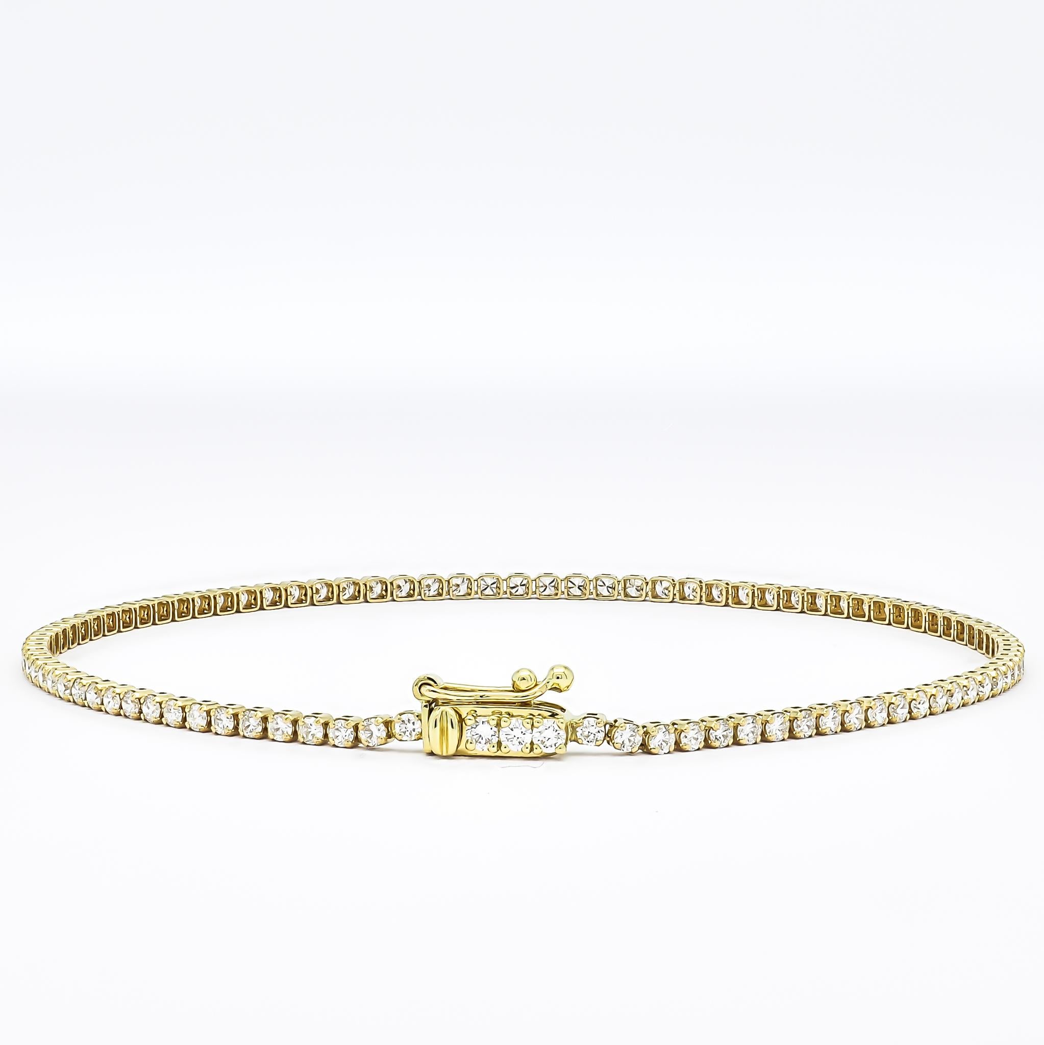 Women's or Men's 18kt Yellow Gold Single Row 4 Prong Natural Diamond Tennis Bracelet For Sale