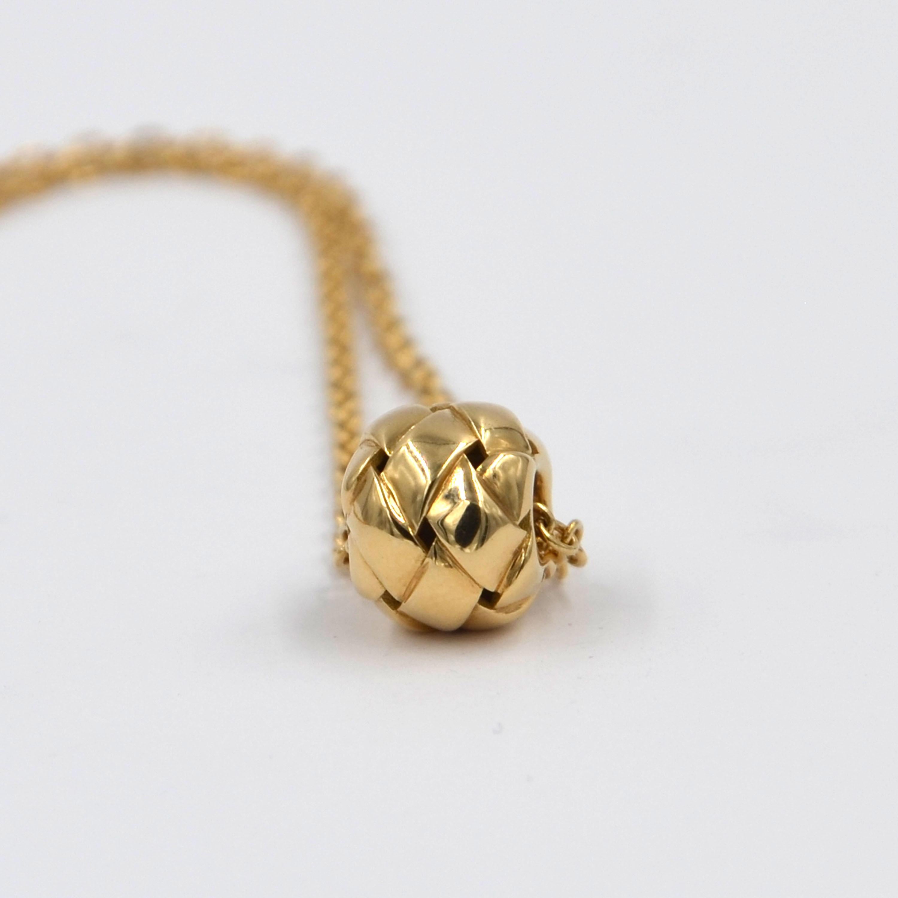 Women's or Men's 18 Karat Yellow Gold Small Gold Necklace Dedalo Collection by Garavelli For Sale