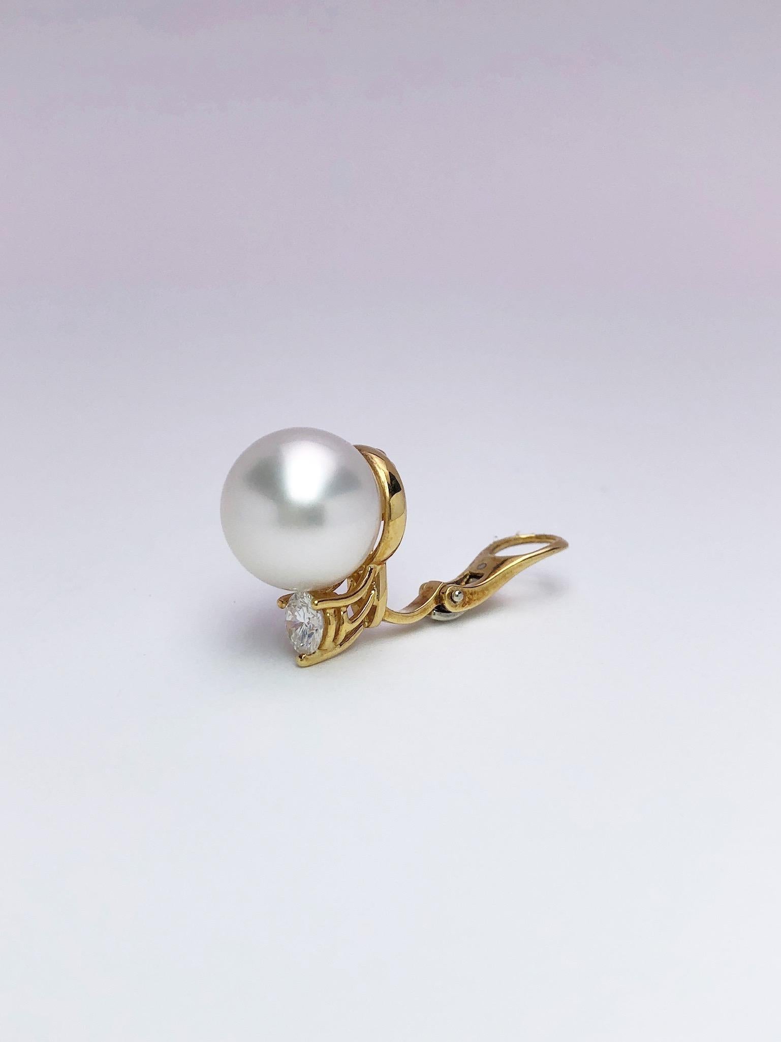 18 Karat Yellow Gold South Sea Pearl Earrings with Diamonds .72 Carat In New Condition For Sale In New York, NY