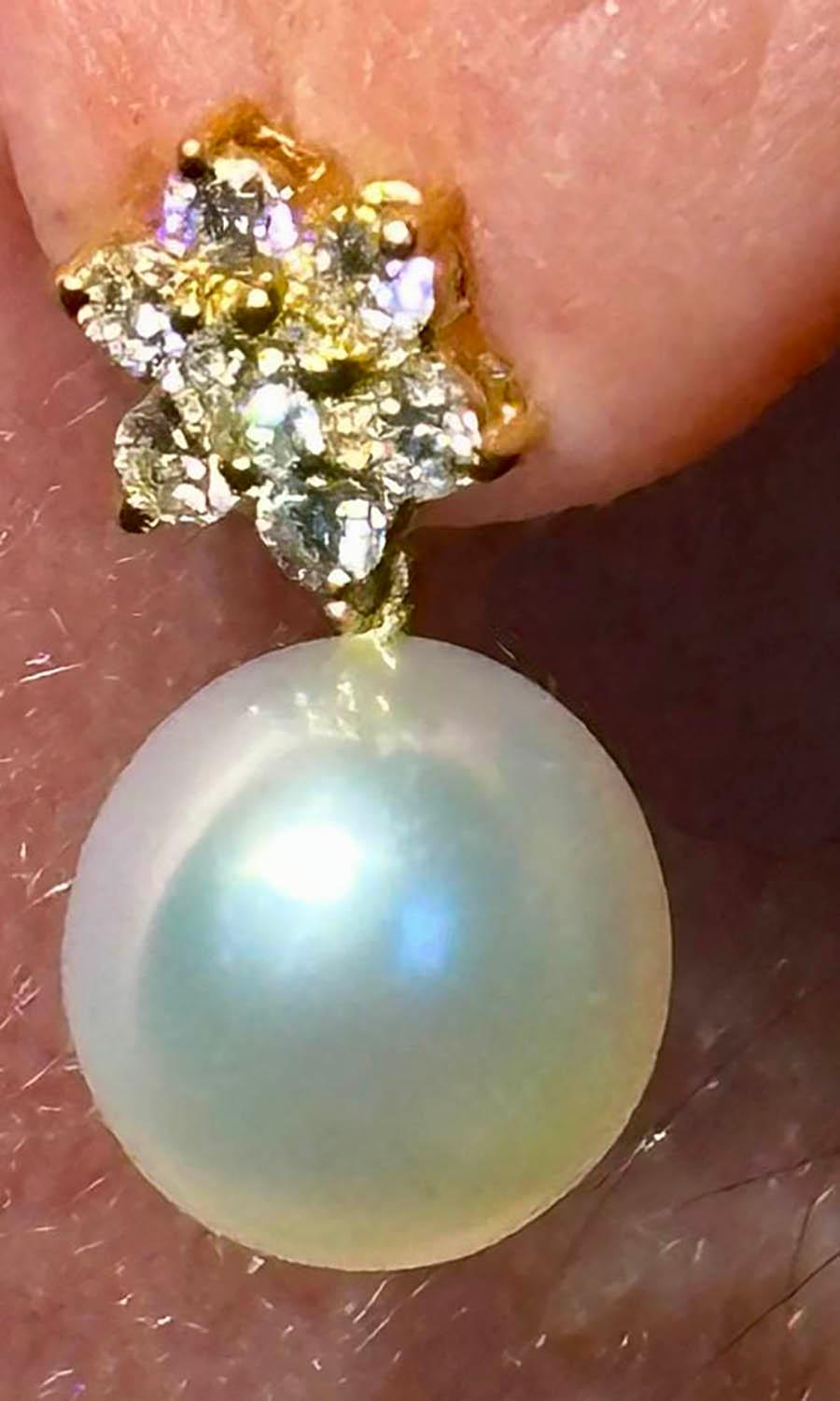 Boucles d'oreilles en or jaune 18kt avec perles et diamants en vente 4