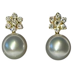 18kt Yellow Gold Stud Pearl & Diamond Earrings