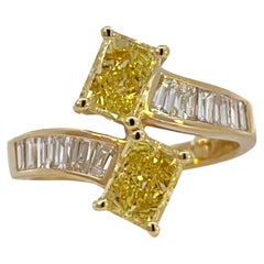 18kt Yellow Gold Toi Et Moi Ring With 1.25ct and 1.29ct Yellow Diamond &Baguette