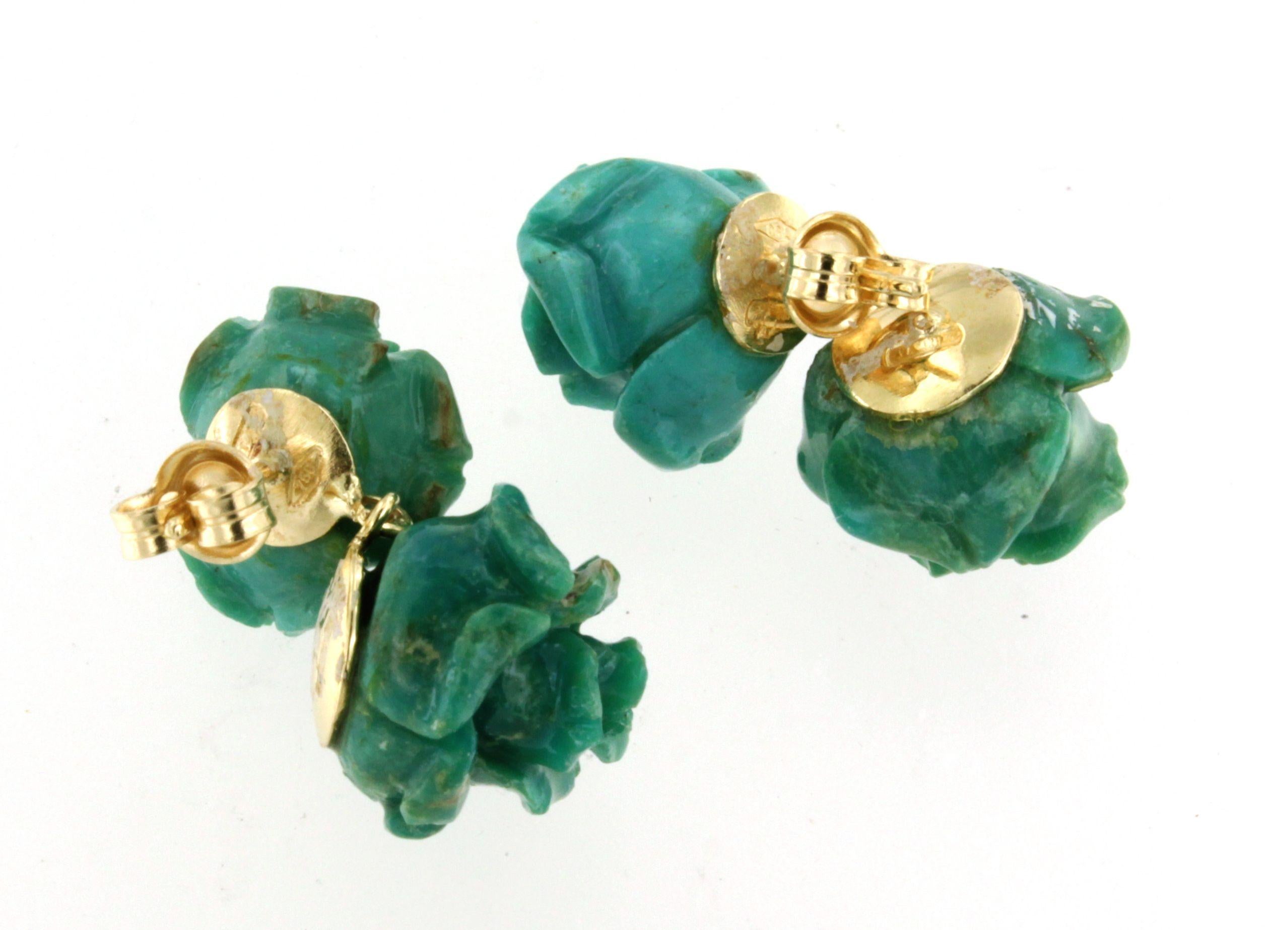 Orecchini pendenti eleganti in oro giallo 18Kt con pietre di turchese In condizioni Nuovo in vendita a GALLARATE, IT