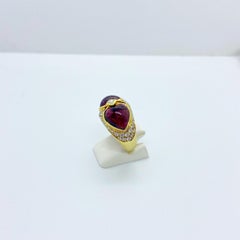 18 Karat Gold Twin 8.25 Carat Rubellite Hearts Ring with 1.14 Carat Diamonds