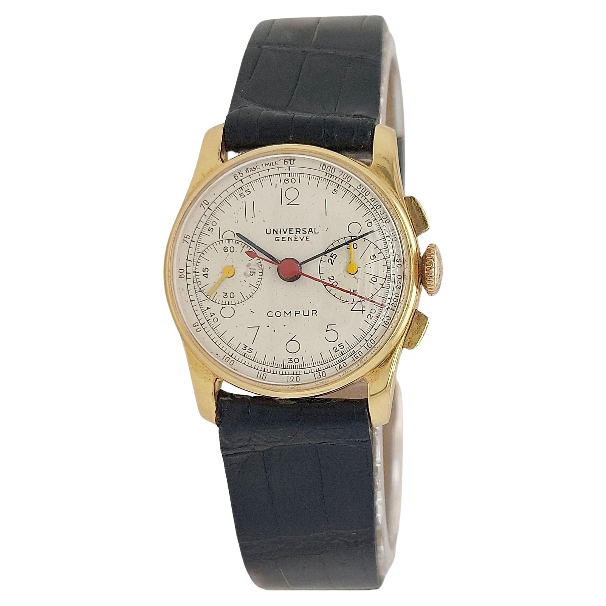Montre chronographe Universal Geneve en or jaune 18 carats, extrêmement rare en vente