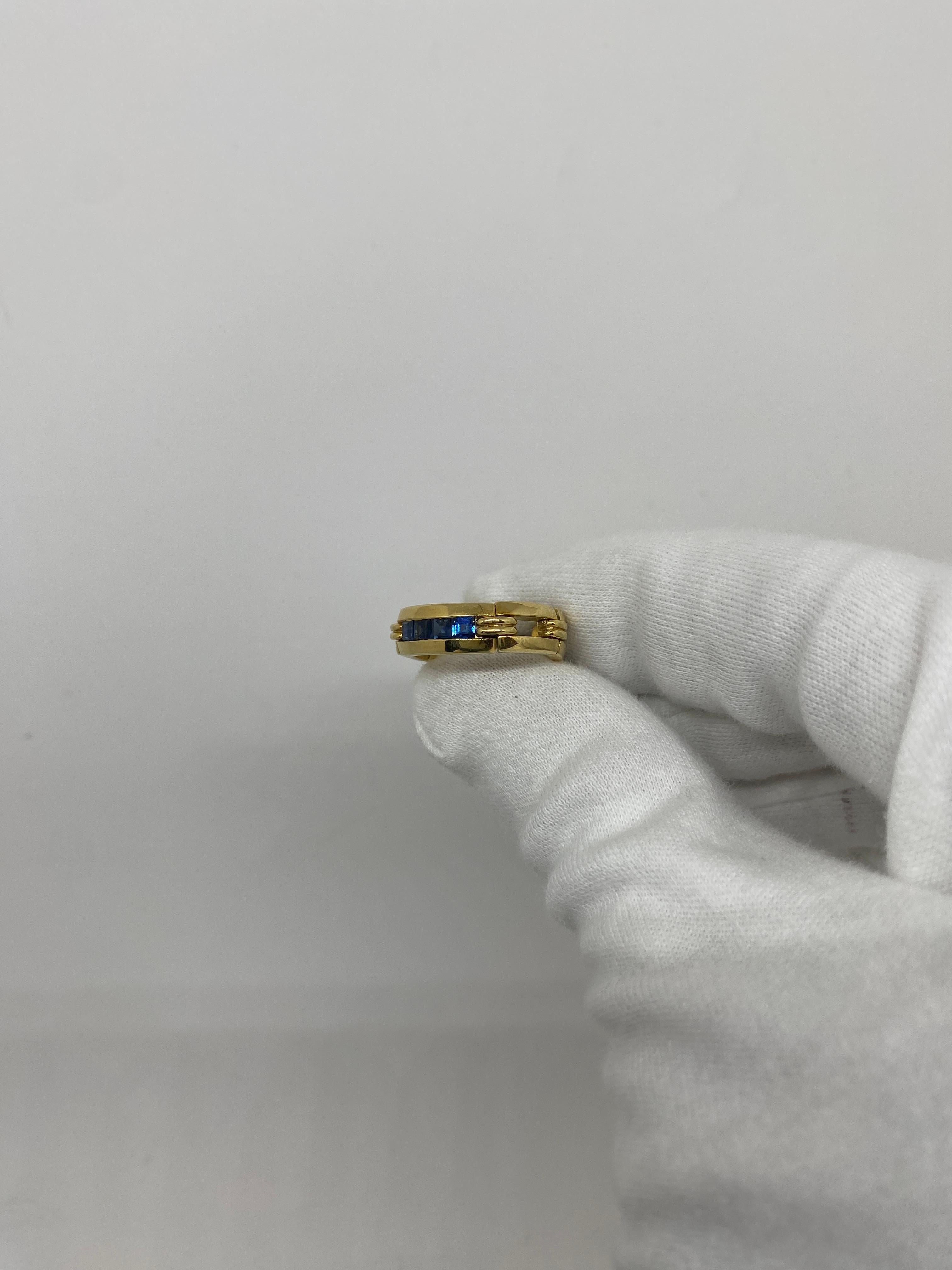 Mixed Cut 18 Karat Yellow Gold Vintage Ring 0.70 Blue Sapphires, Resizable For Sale