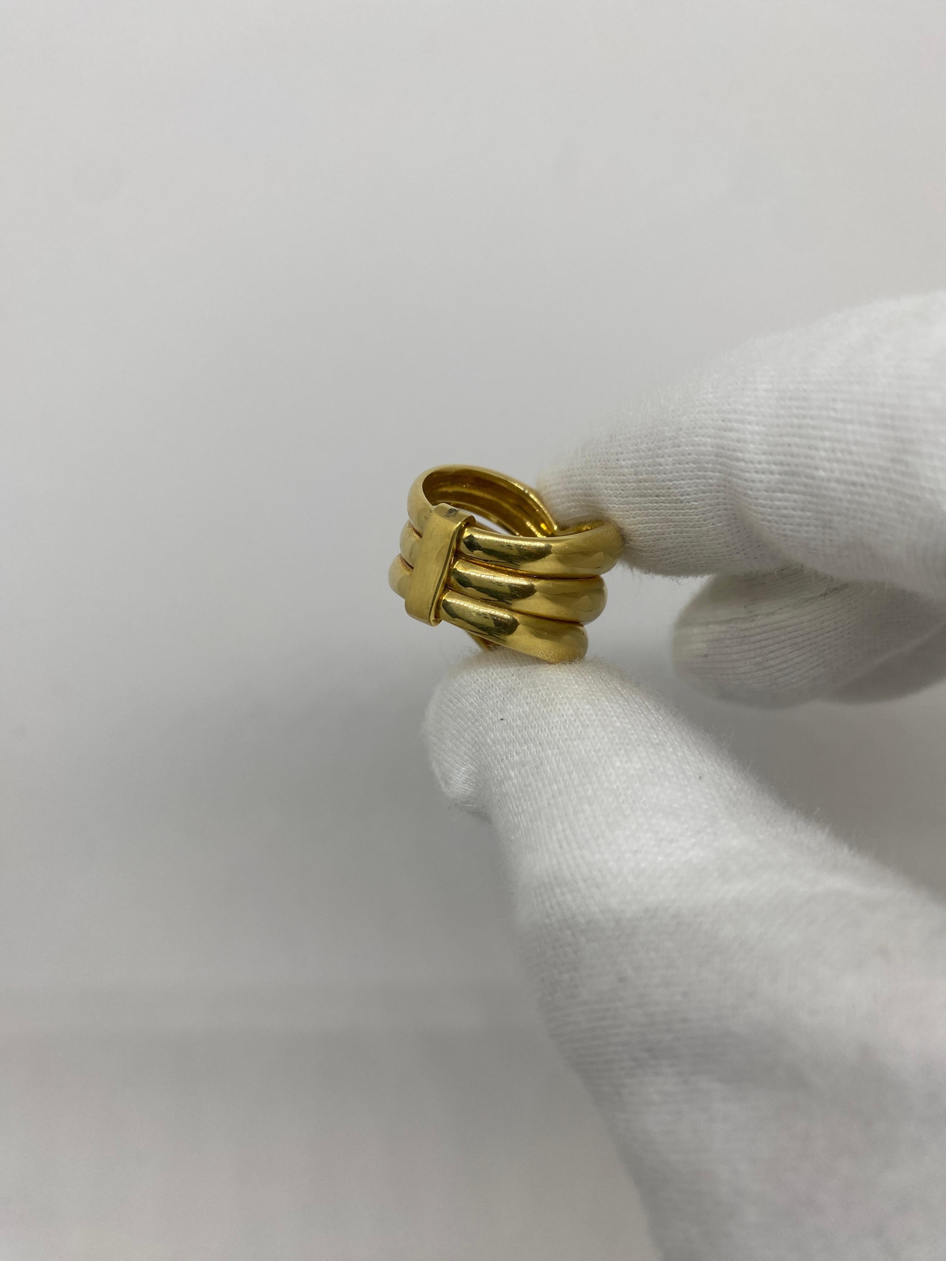 Women's or Men's 18 Karat Yellow Gold Vintage Ring Heart-Cut Color Stones For Sale