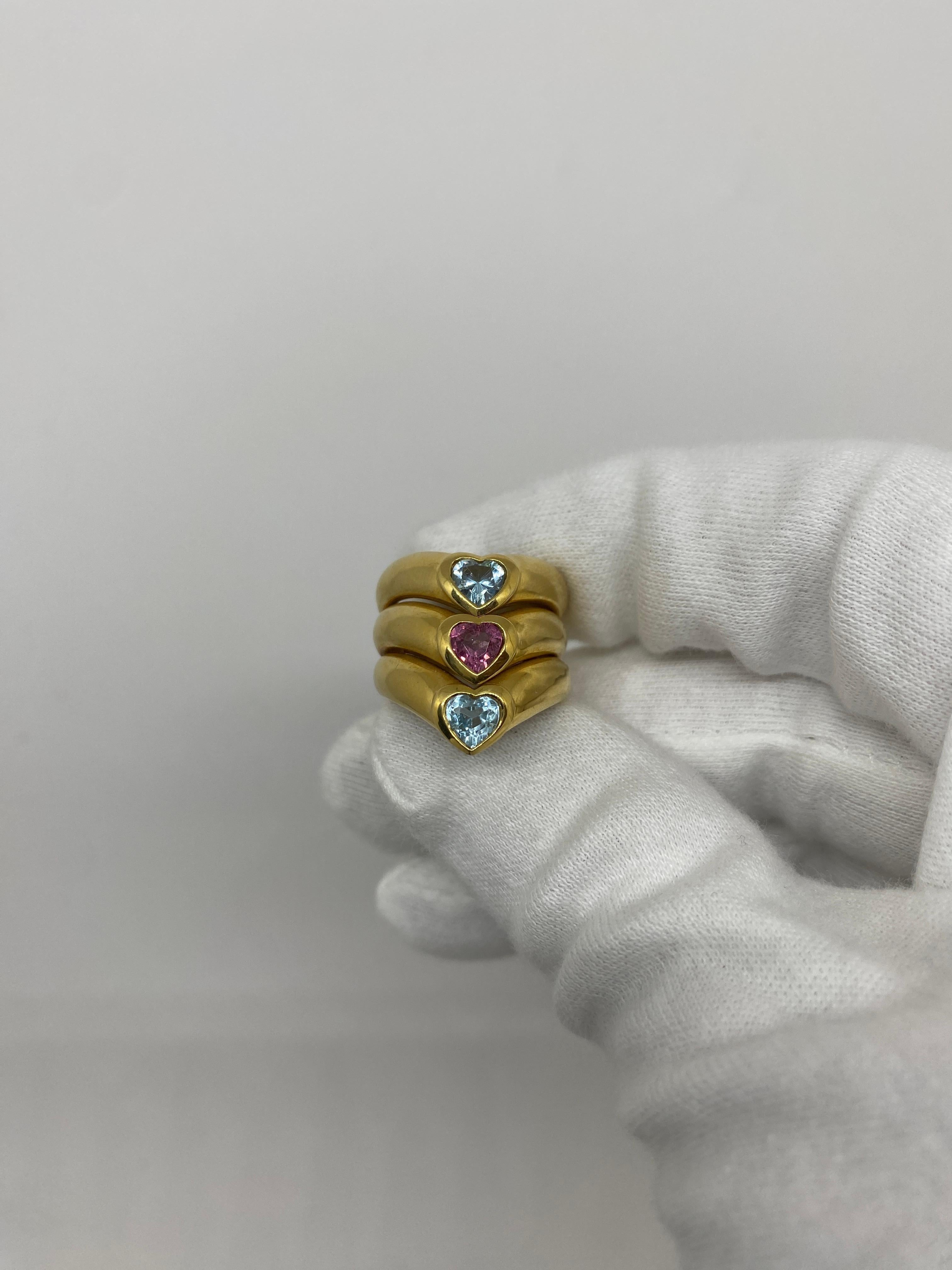 18 Karat Yellow Gold Vintage Ring Heart-Cut Color Stones For Sale 1
