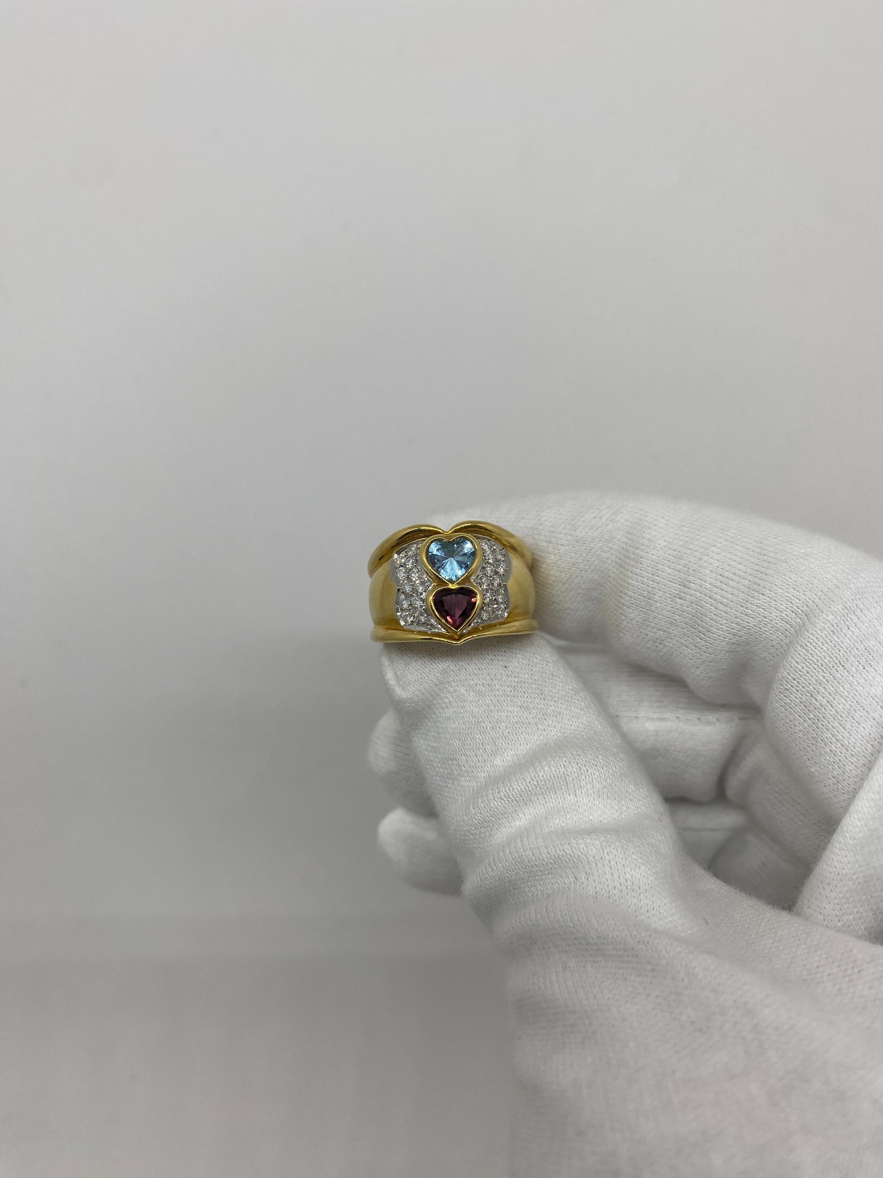 18 Karat Yellow Gold Vintage Ring Heart-Cut Tourmalines & White Diamonds  In Excellent Condition For Sale In Bergamo, BG