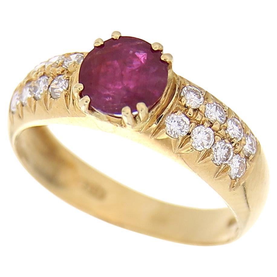 18 Karat Yellow Gold Vintage Ring White Diamonds Pavé & Red Ruby For Sale