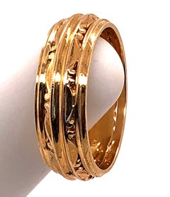 18 Karat Yellow Gold Wedding Ring / Band