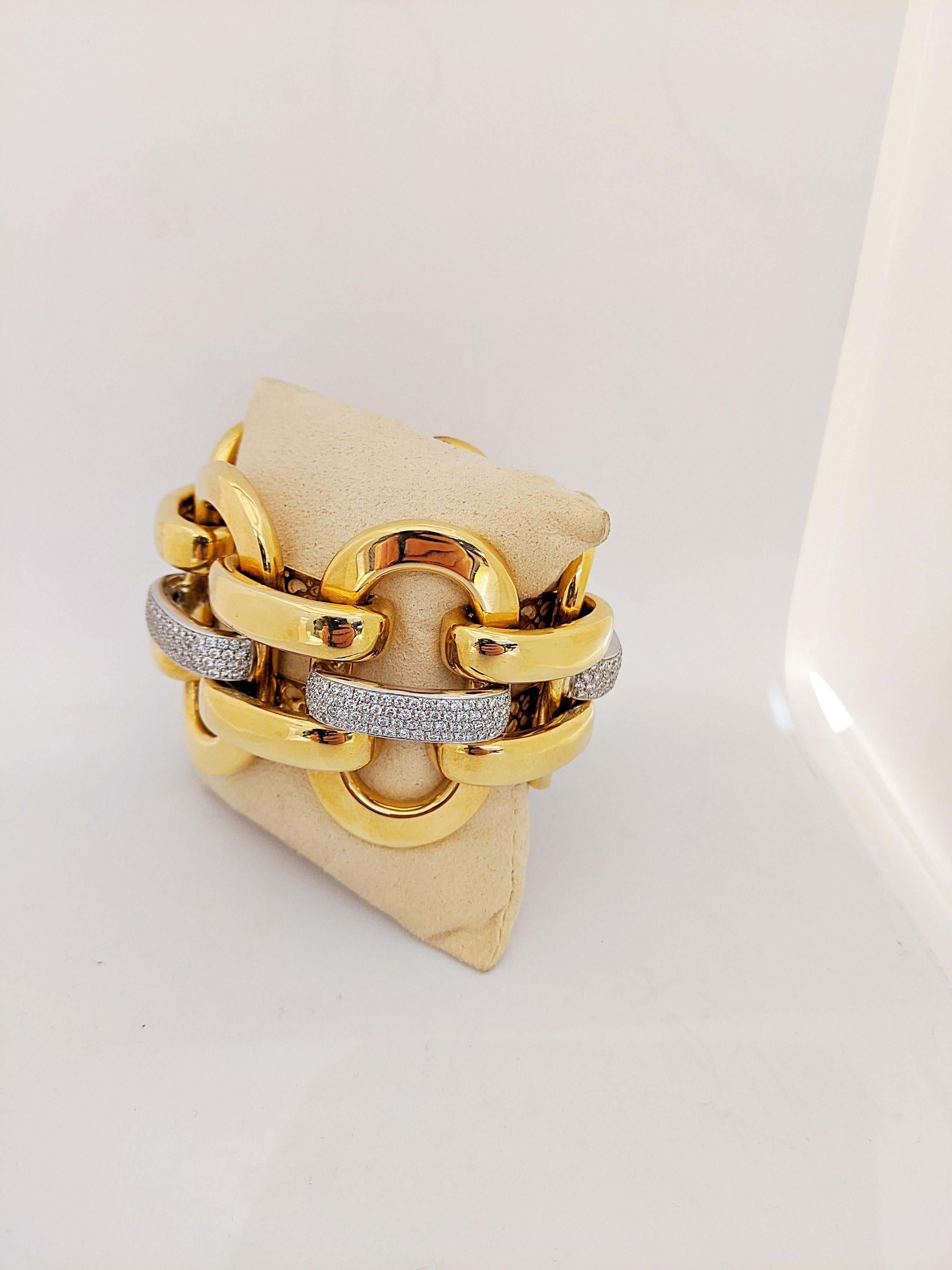Modern 18 Karat Yellow Gold Wide Link Bracelet with 5.64 Carat of Diamonds For Sale