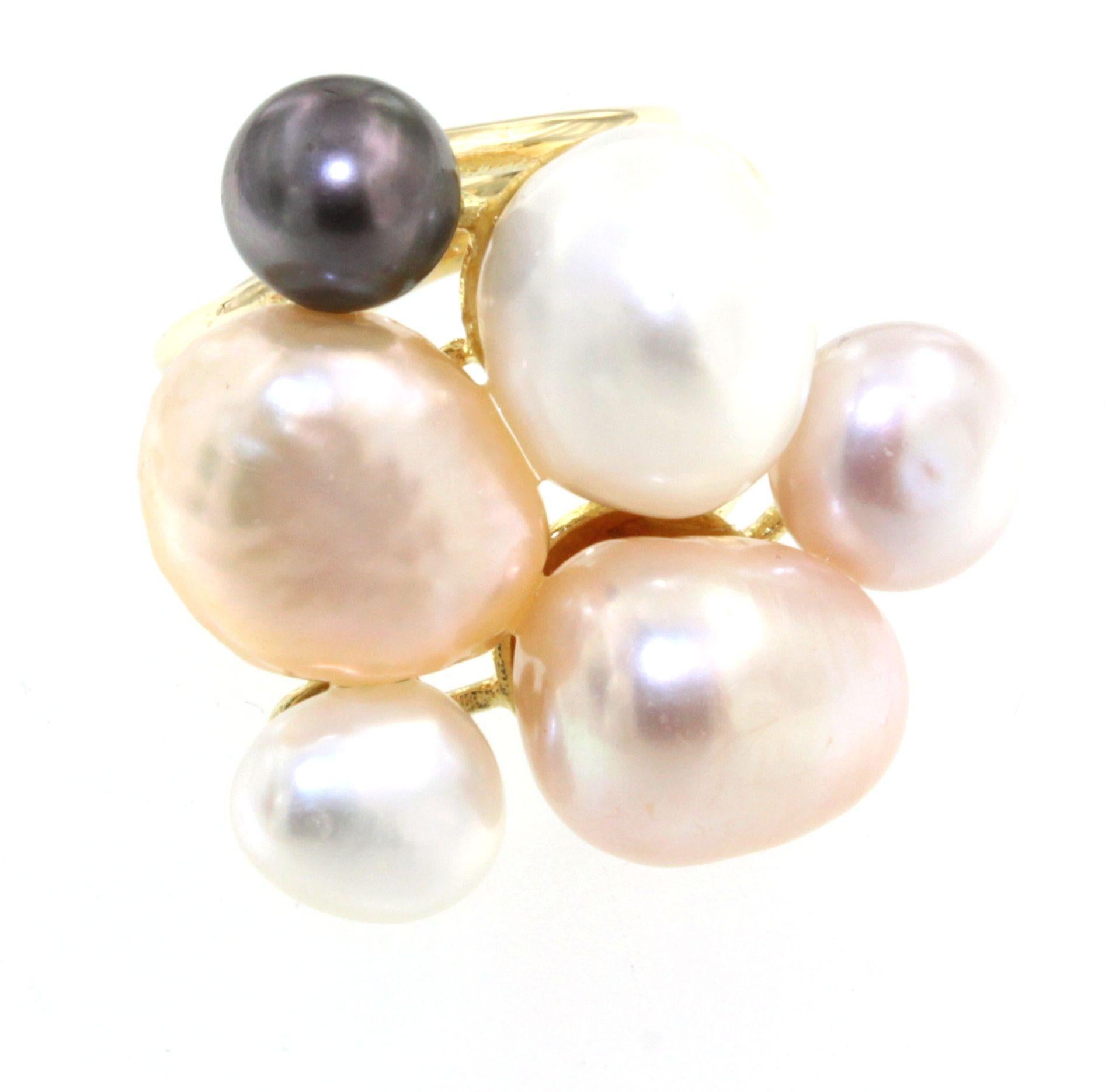 Taglio a sfera Cocktail in oro giallo 18kt e perle  Anello Moda Moderna Classica Stupefacente in vendita