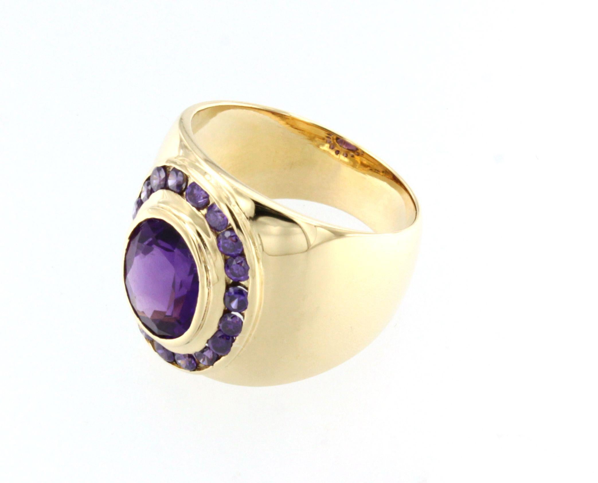 Oval Cut 18Kt Yellow Gold with Amethyst Cocktail Modern Classic Fashion Trendy Ring For Sale
