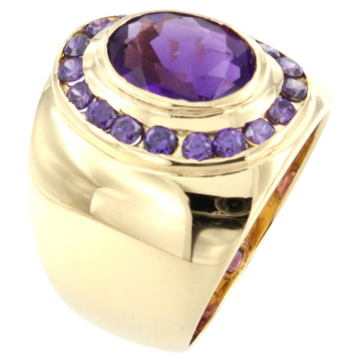 18Kt Yellow Gold with Amethyst Ring