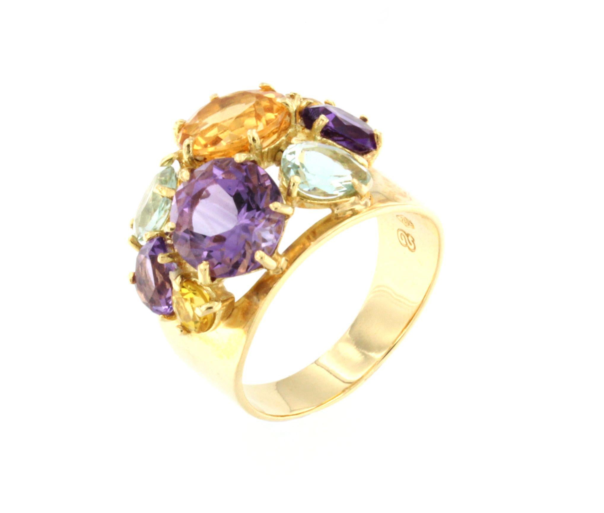  Delicate mix of colors for this modern ring in yellow gold made in Italy by Stanoppi Jewellery since 1948.


g.11.00    size of ring  : 20  -  60  - 9

All Stanoppi Jewelry is new and has never been previously owned or worn. Each item will arrive