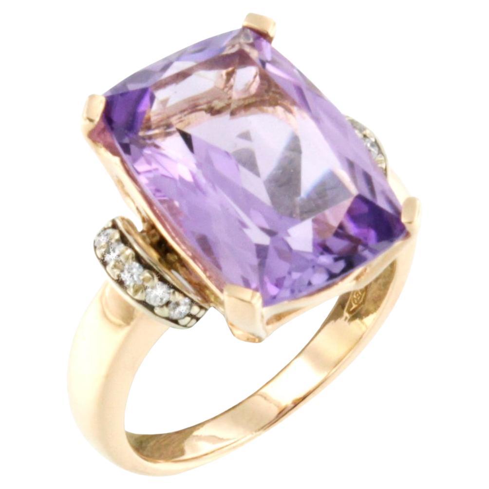 18kt Yellow Gold with Natural Amethyst and White Diamonds Elegant Ring For Sale