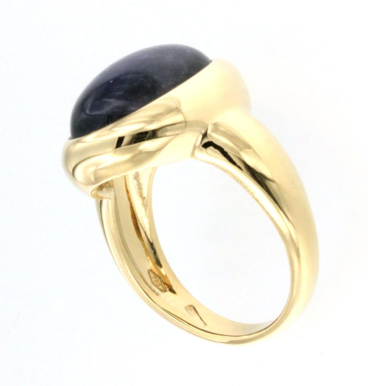 Cabochon 18kt Yellow Gold with Natural Blue Iolite Stone Elegant Cocktail Ring For Sale