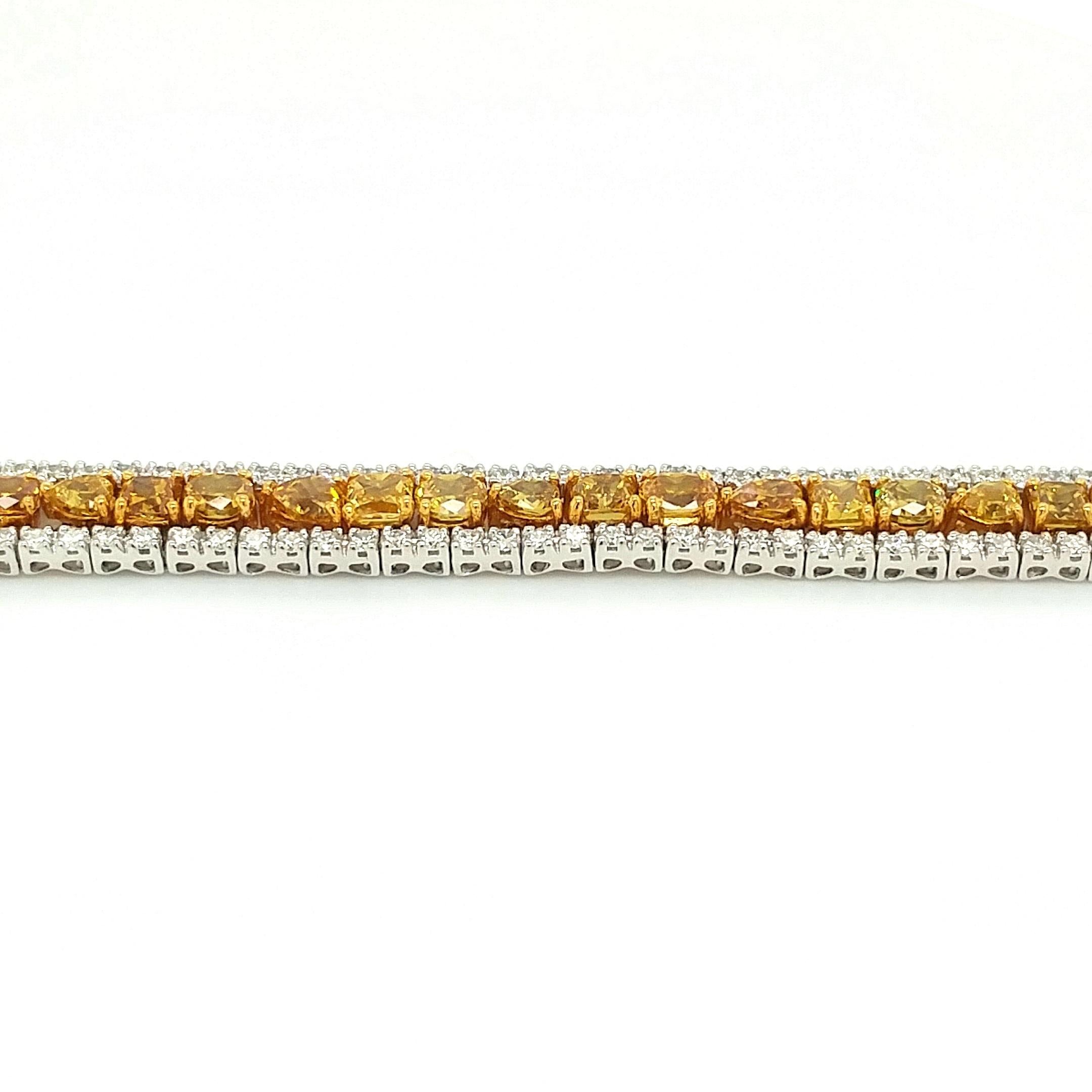 18Kt Yellow & White Gold 13.00ct Diamond Link Bracelet In Excellent Condition For Sale In New York, NY