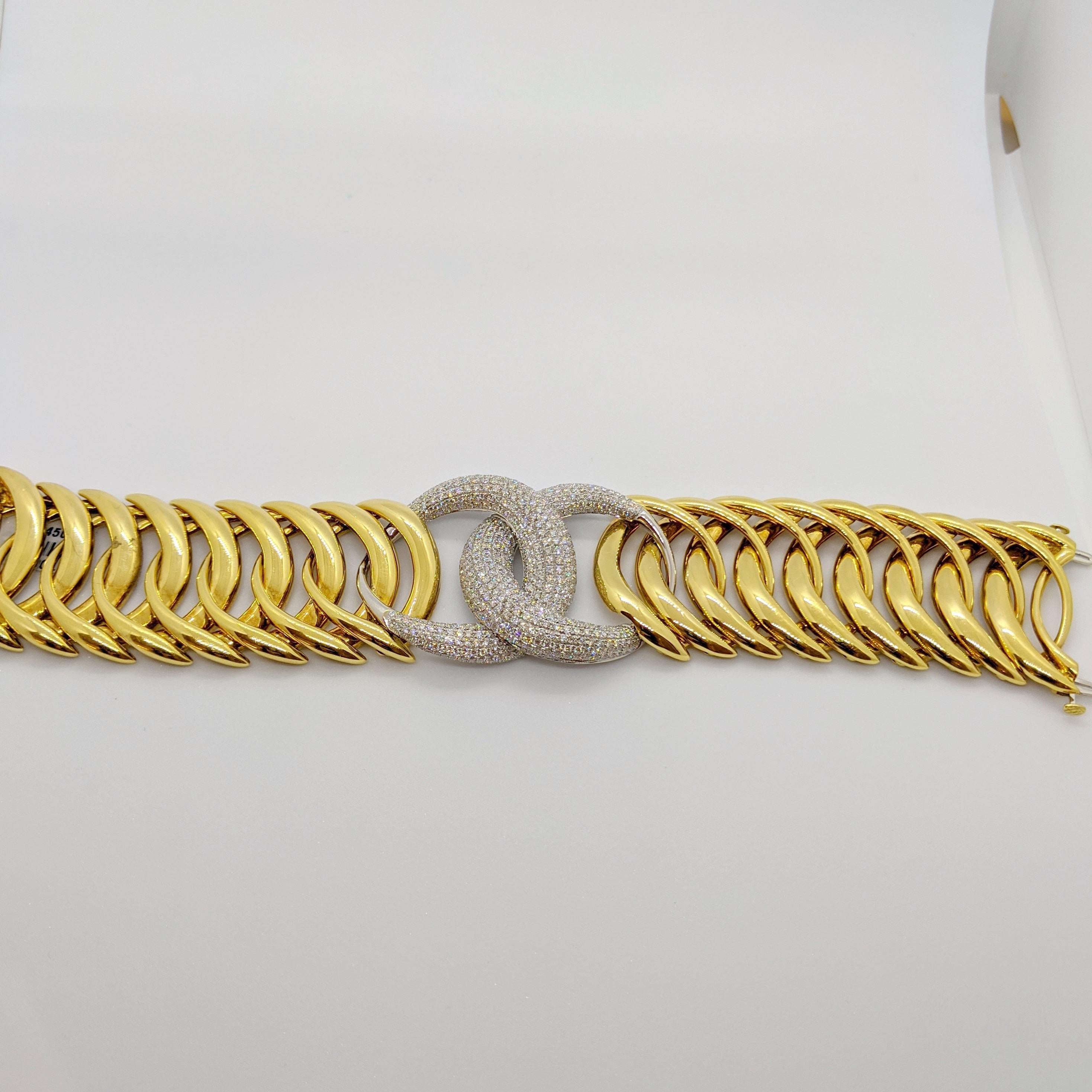 18 Karat Yellow/White Gold 5.91 Carat Pave Diamond Double Crescent Link Bracelet 2