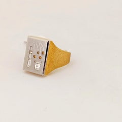 18kt Yellow/White Gold Gents Ring with Fancy Colored Diamonds-Champagne Motif